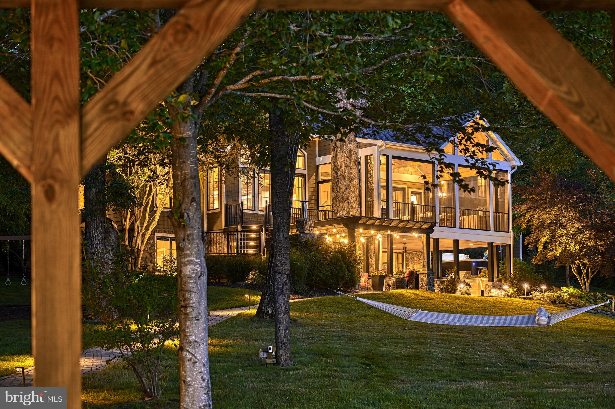 SARA SCOTT ESTATE - Residential