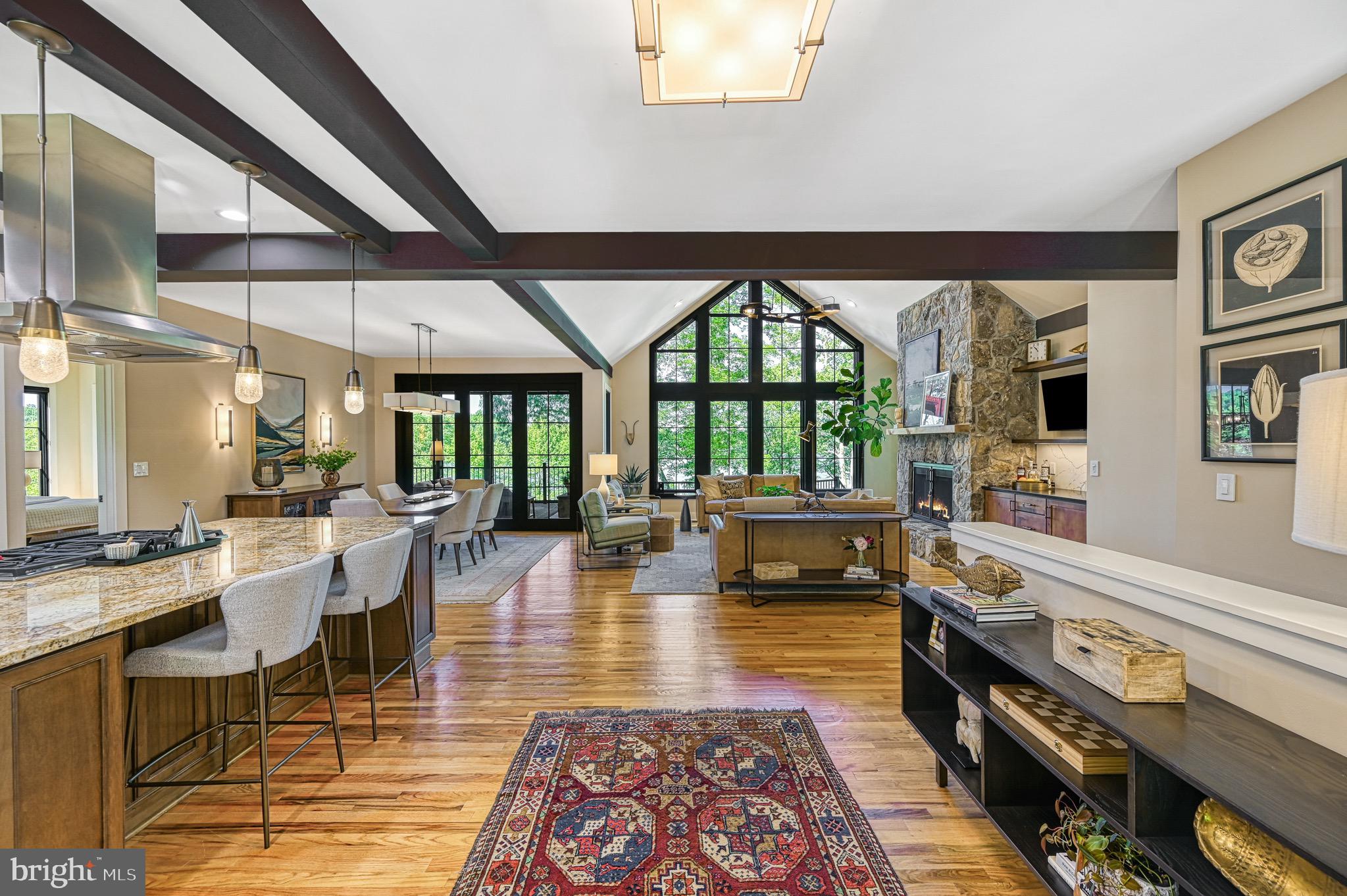 SARA SCOTT ESTATE - Residential