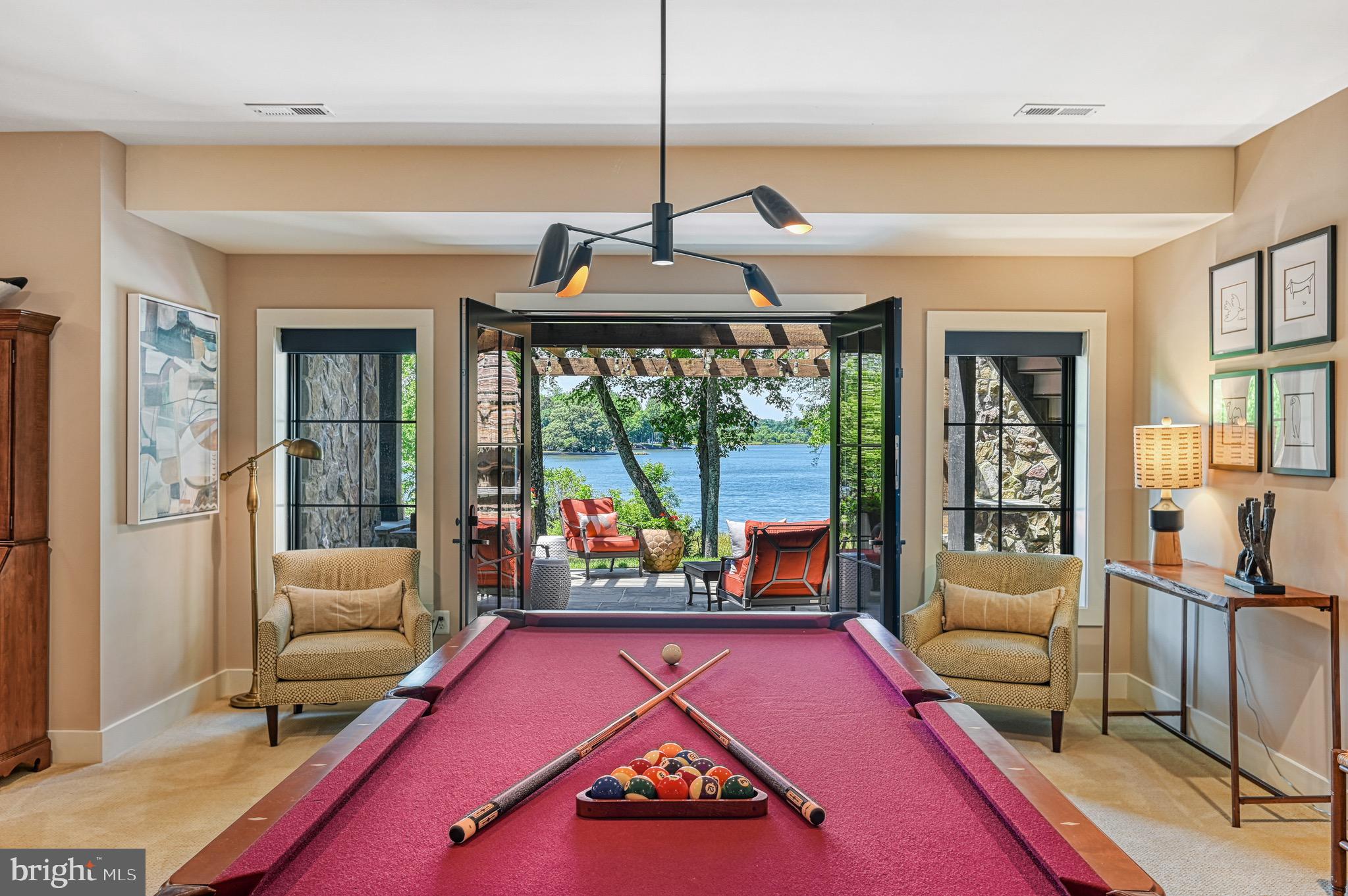 SARA SCOTT ESTATE - Residential