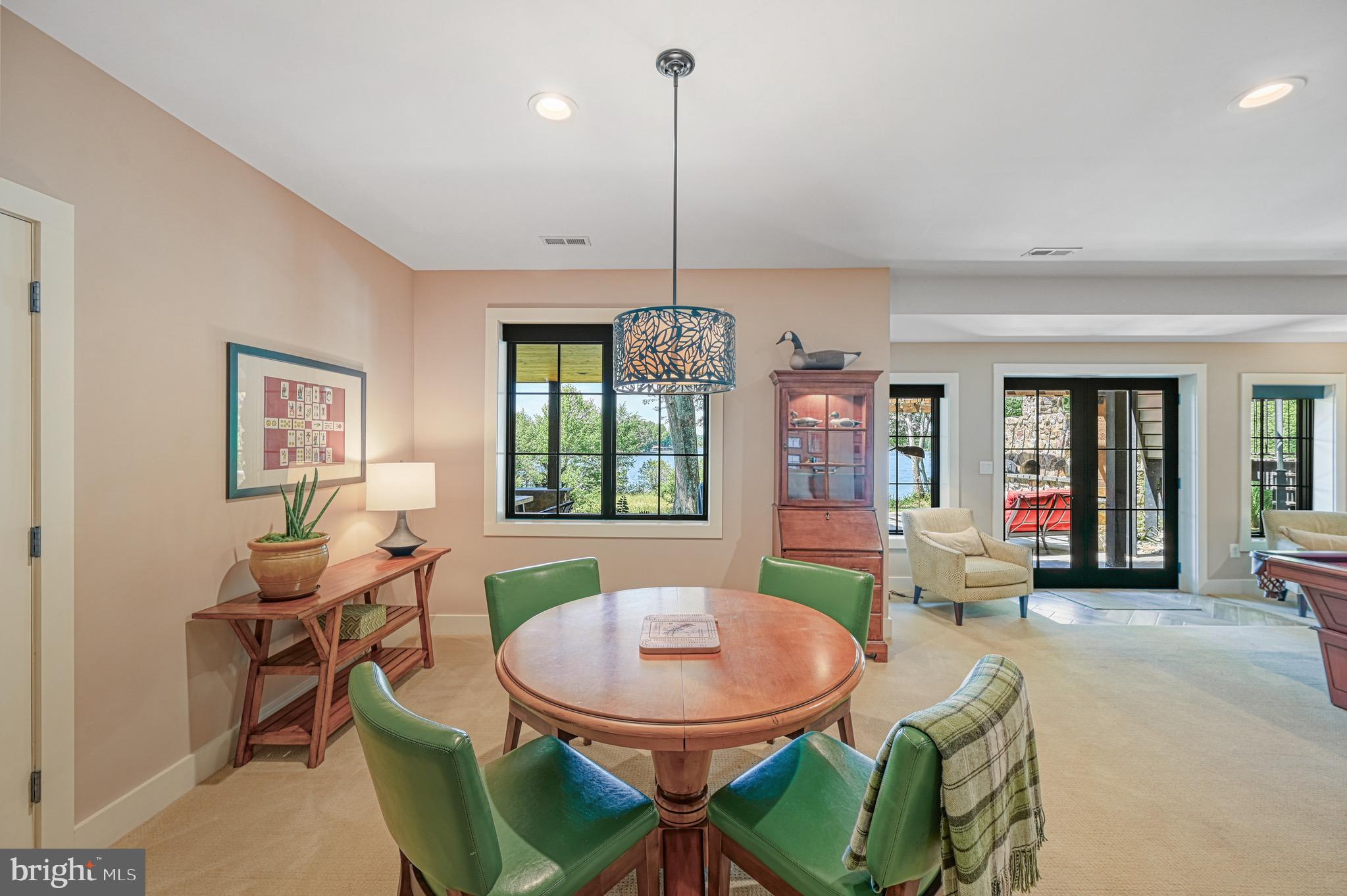 SARA SCOTT ESTATE - Residential