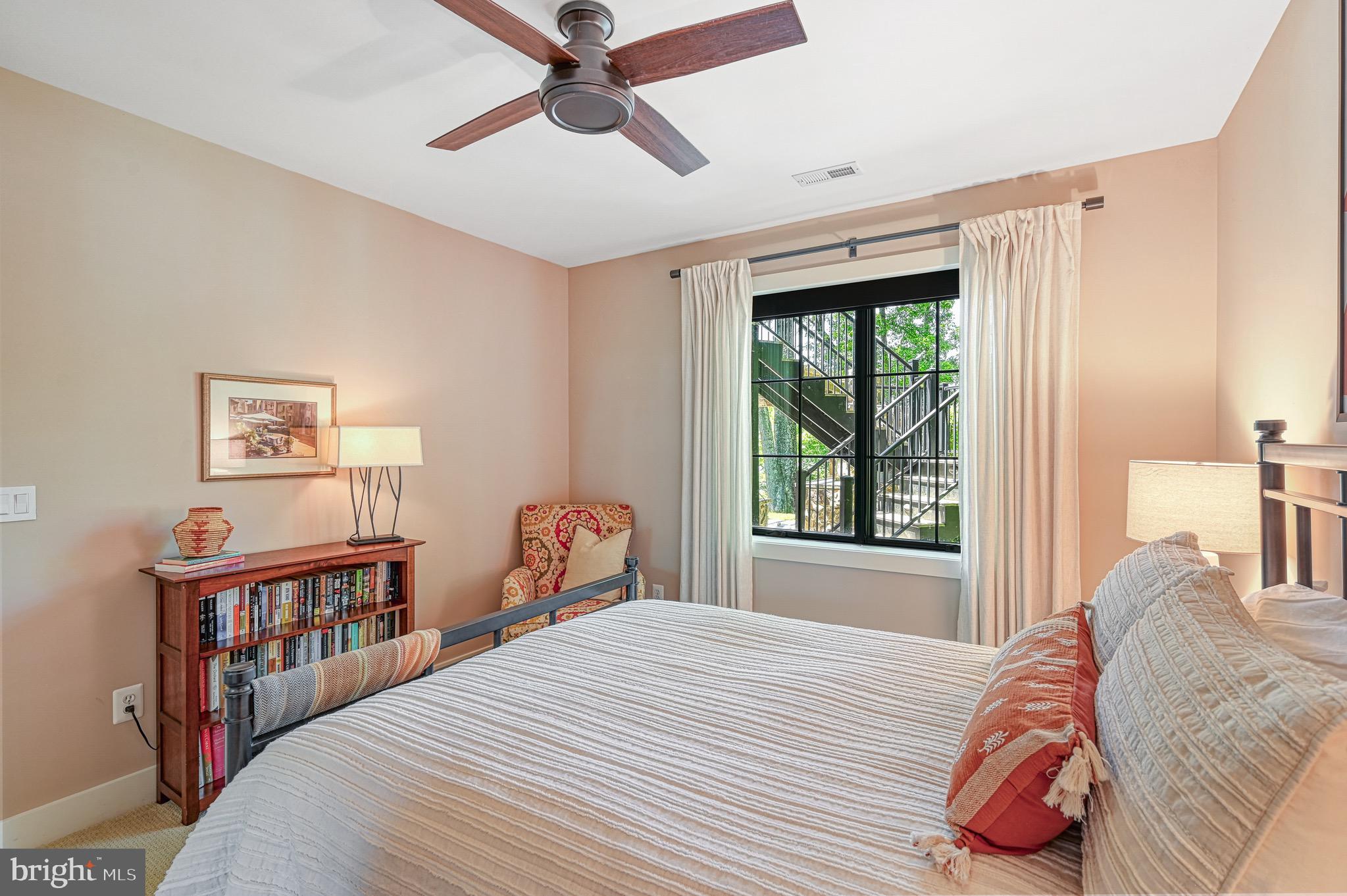 SARA SCOTT ESTATE - Residential