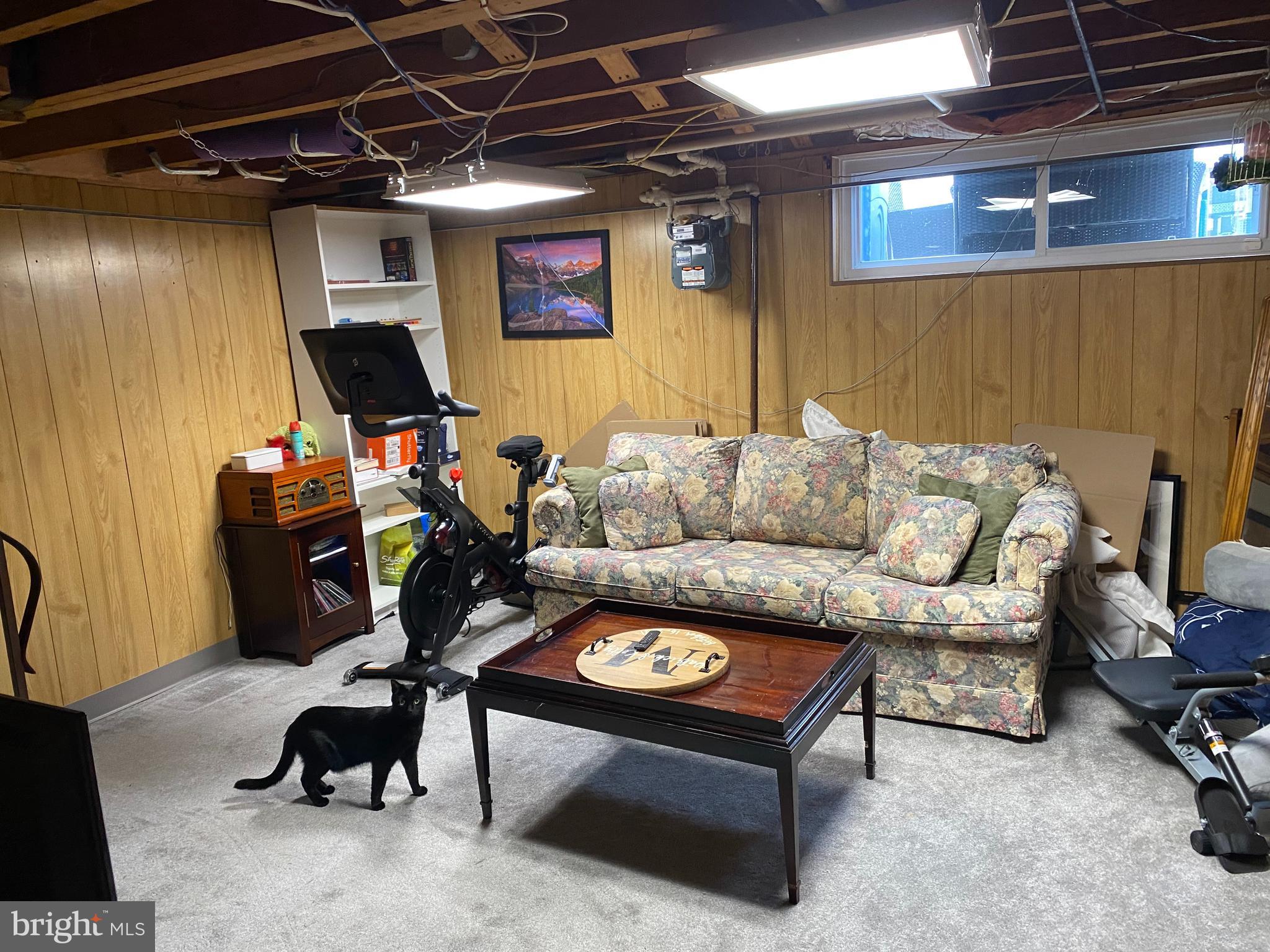 ROXBOROUGH - Residential