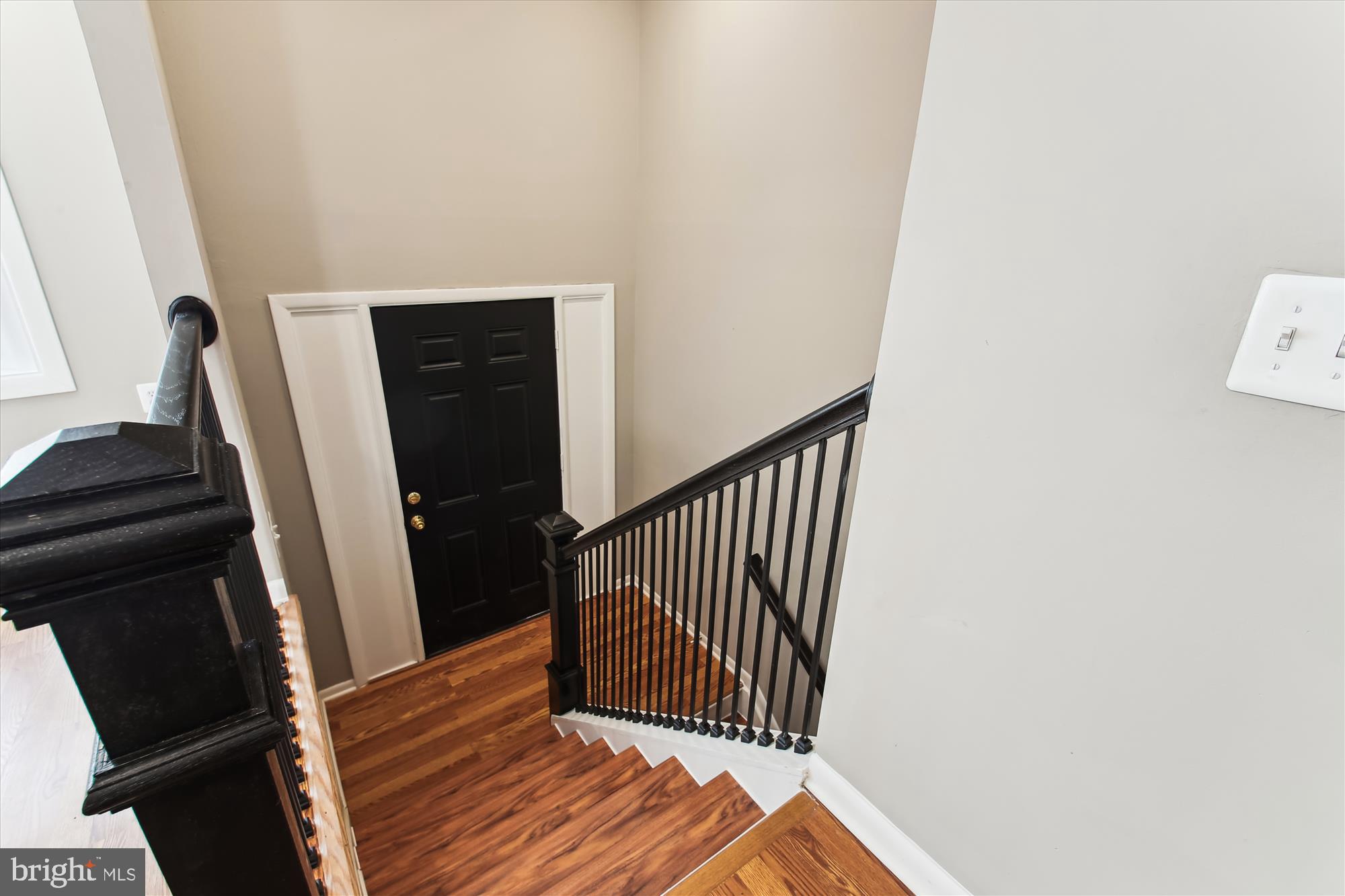 WOODLAND BEACH - Residential Lease