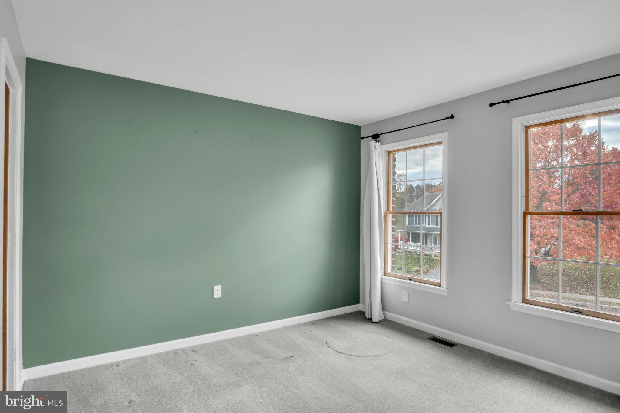 BOWMANS HILL - Residential