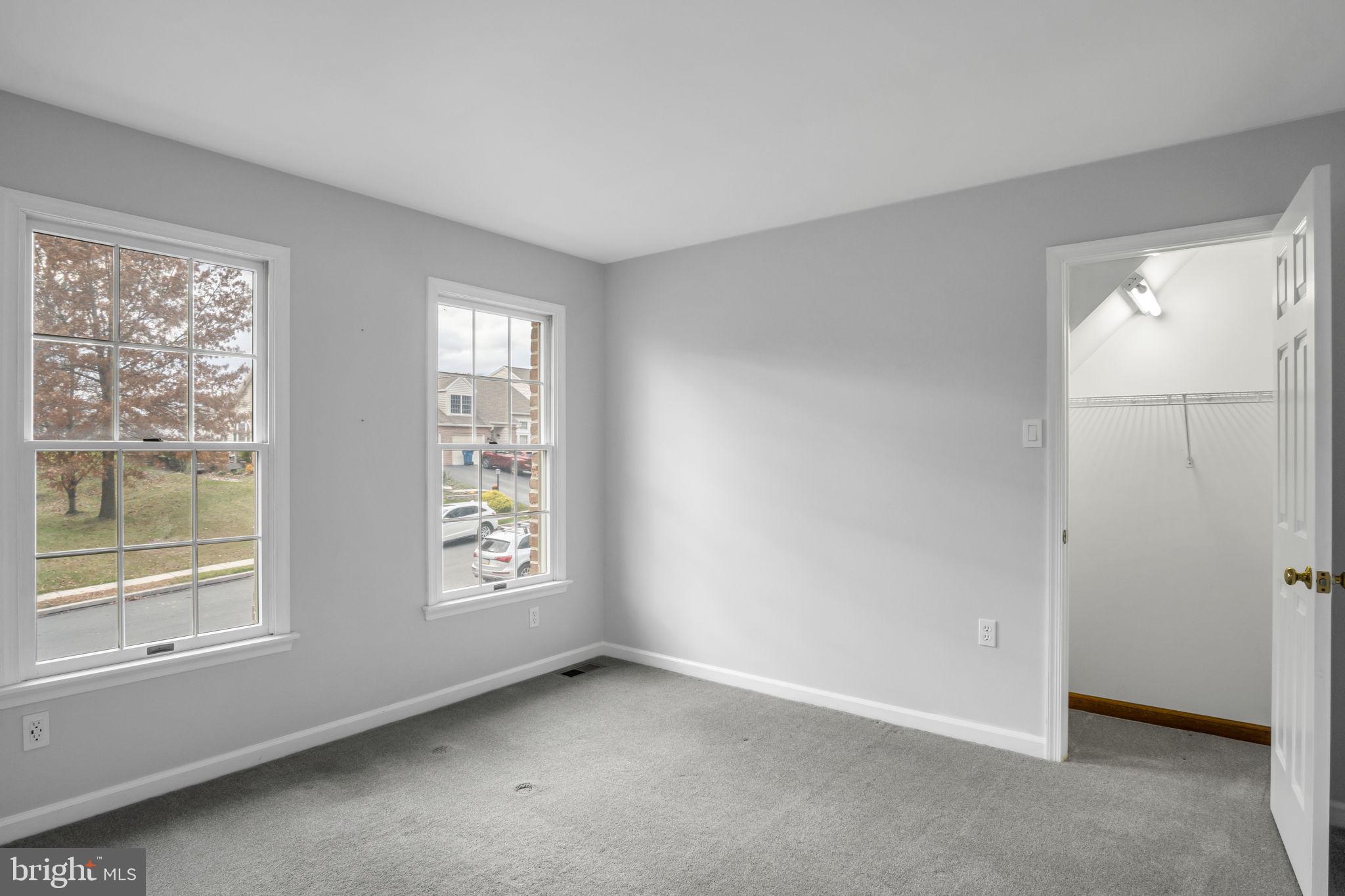 BOWMANS HILL - Residential