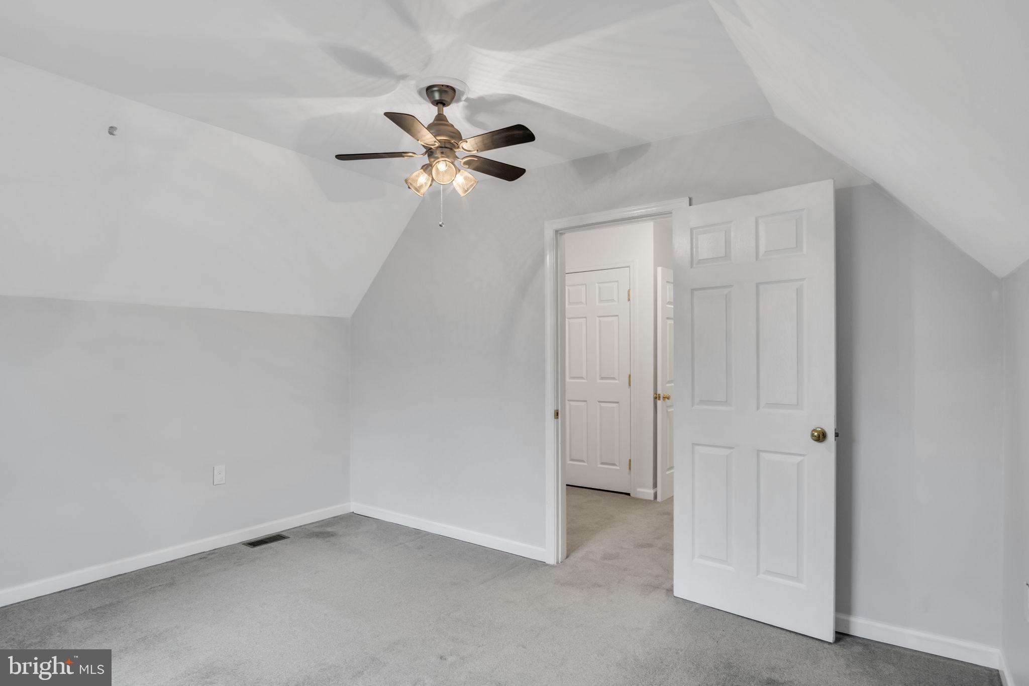 BOWMANS HILL - Residential