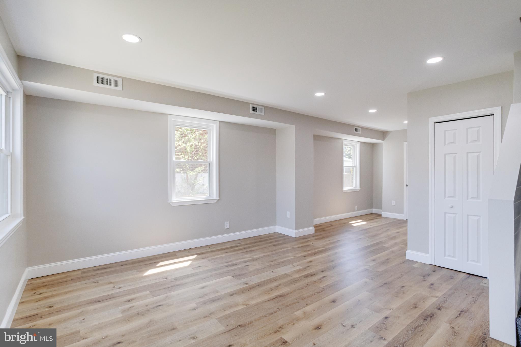 BROOKLYN PARK - Residential