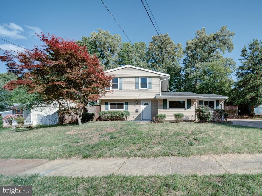 Welcome home to this property in Lanham! Features include a first-floor primary bedroom, comfortable family room, two levels of living space, and spacious bedrooms. Enjoy a large, fully fenced backyard—perfect for outdoor activities and entertaining.
Attention home buyers! This property offers a great opportunity to transform a solid structure into your ideal home. Full of potential, this diamond in the rough is perfect for those ready to add their personal touch and build equity.
Located in a well-established neighborhood close to major commuter routes, shopping, and schools.
Perfect starter home in Seabrook Park Estates with no HOA fees. Don’t miss this opportunity—this home will not last long!