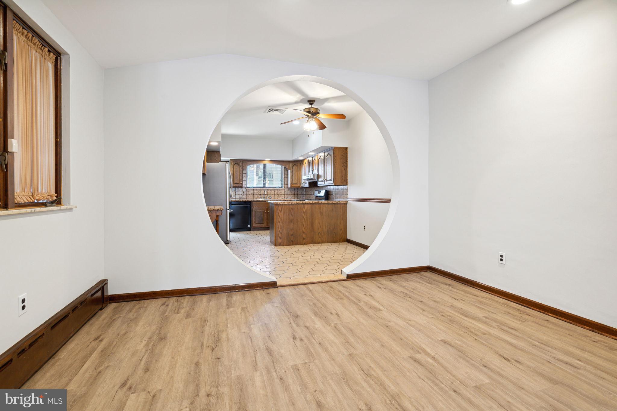 GIRARD ESTATES - Residential