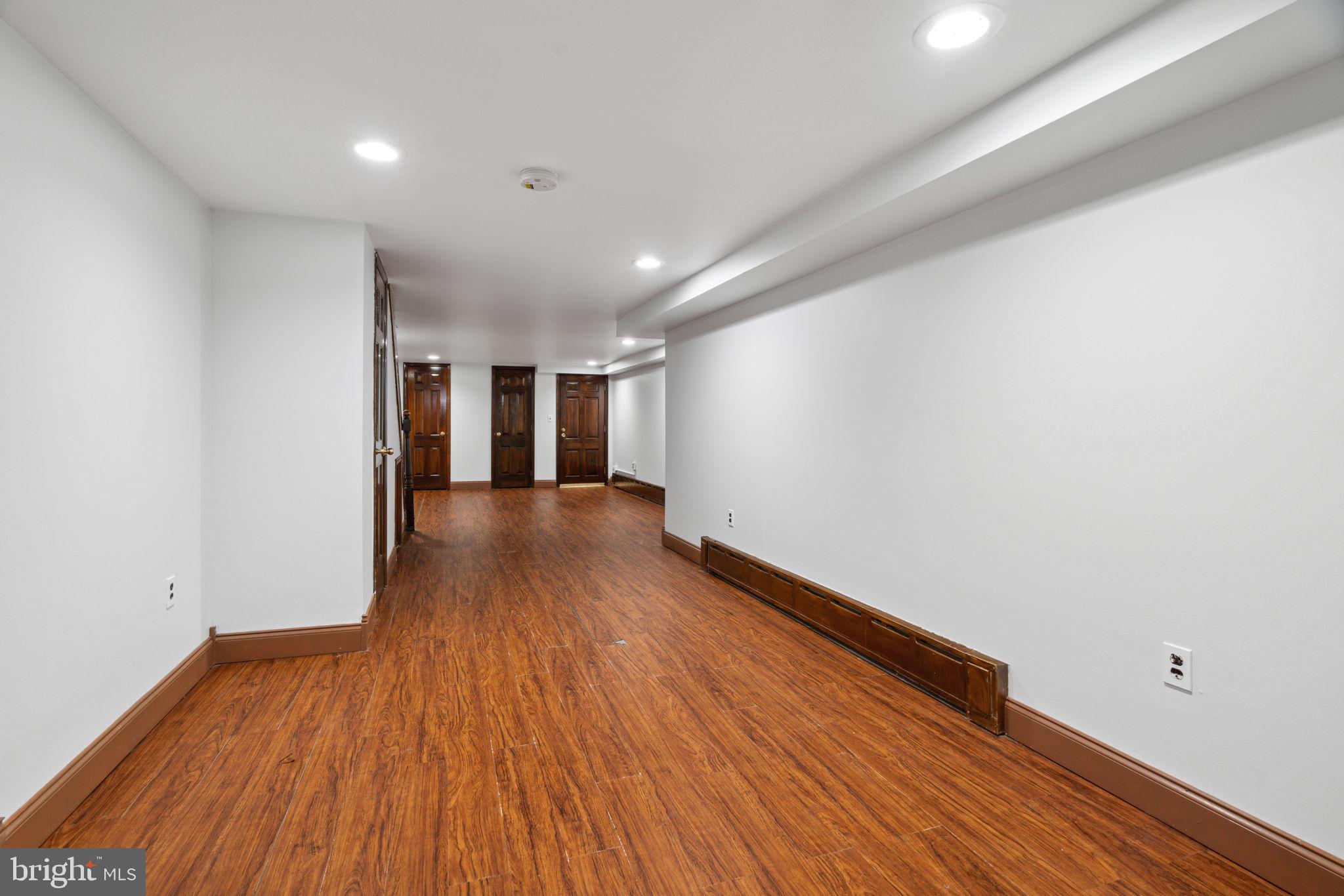 GIRARD ESTATES - Residential