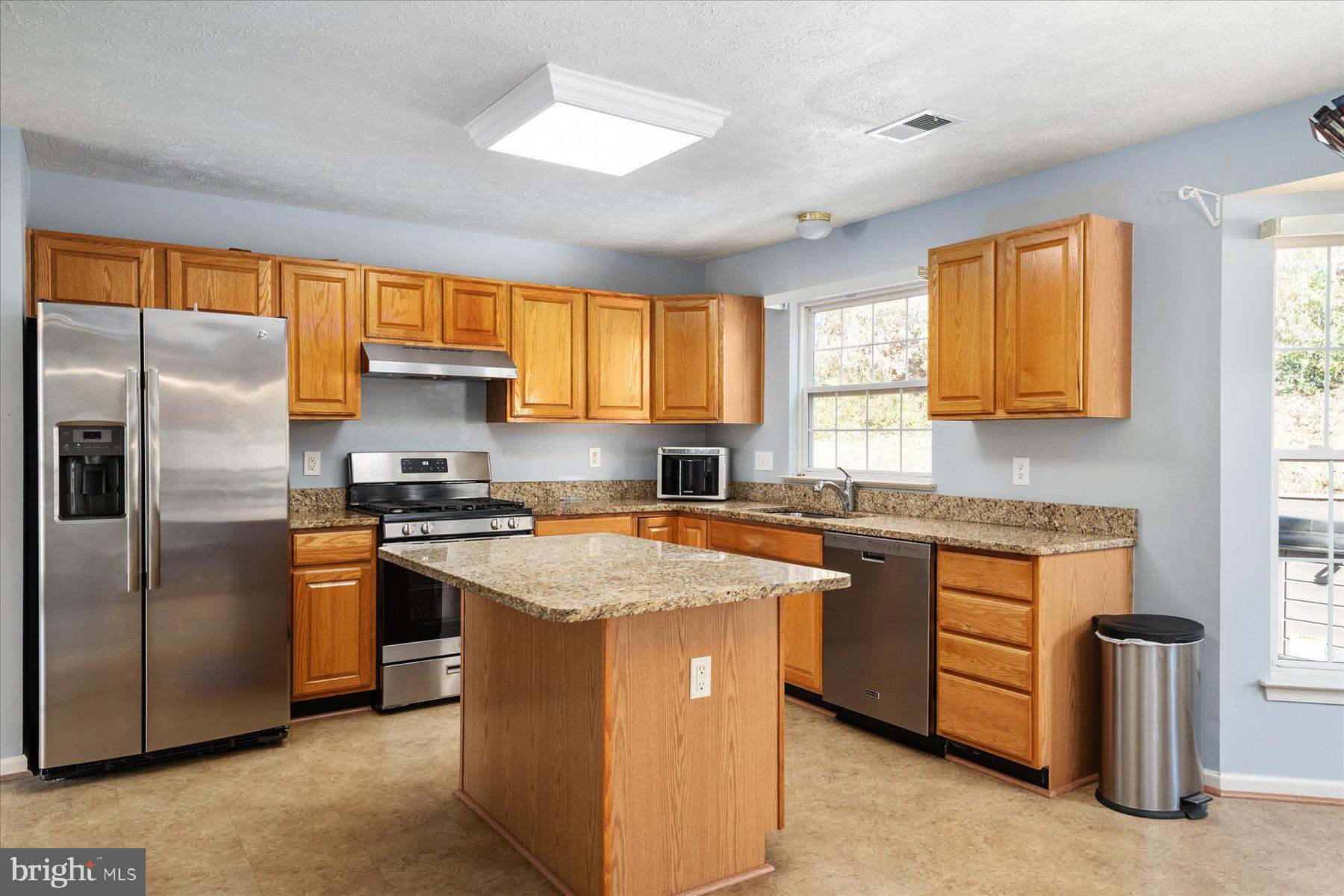 BAY VIEW ESTATES - Residential