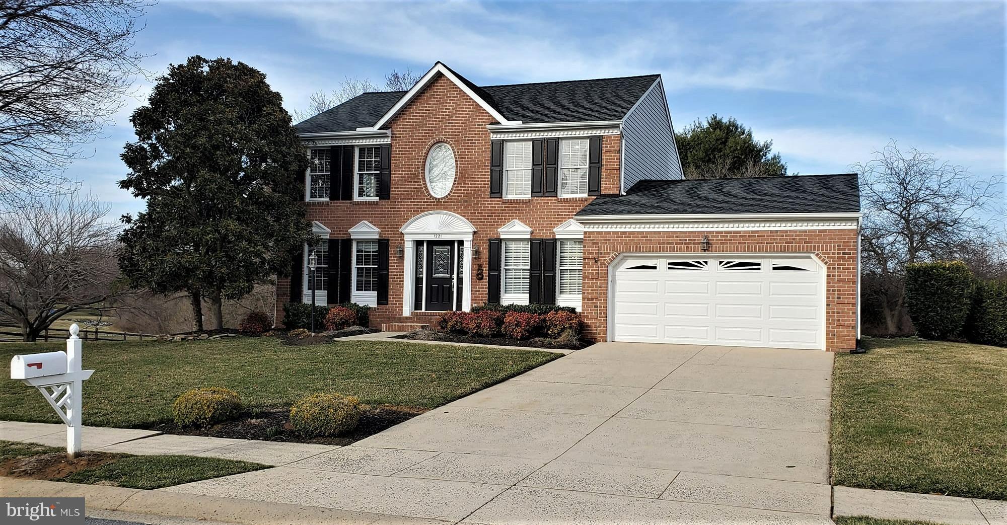 HAMPTON RIDGE - Residential