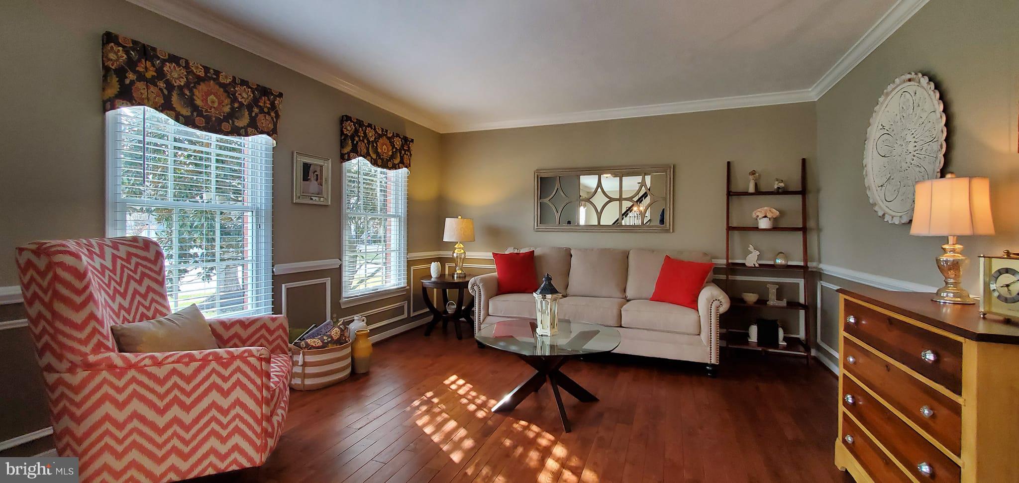 HAMPTON RIDGE - Residential