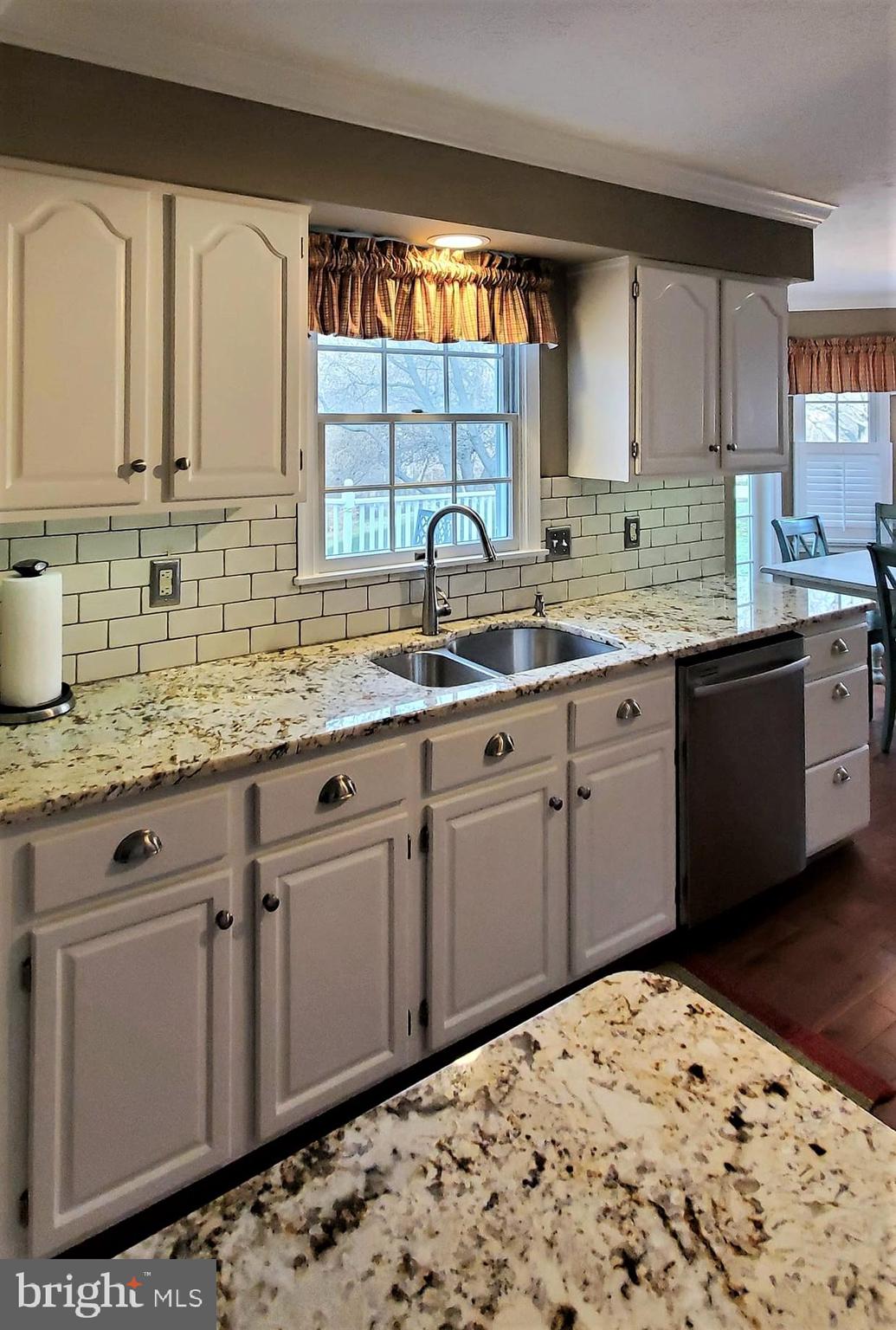 HAMPTON RIDGE - Residential