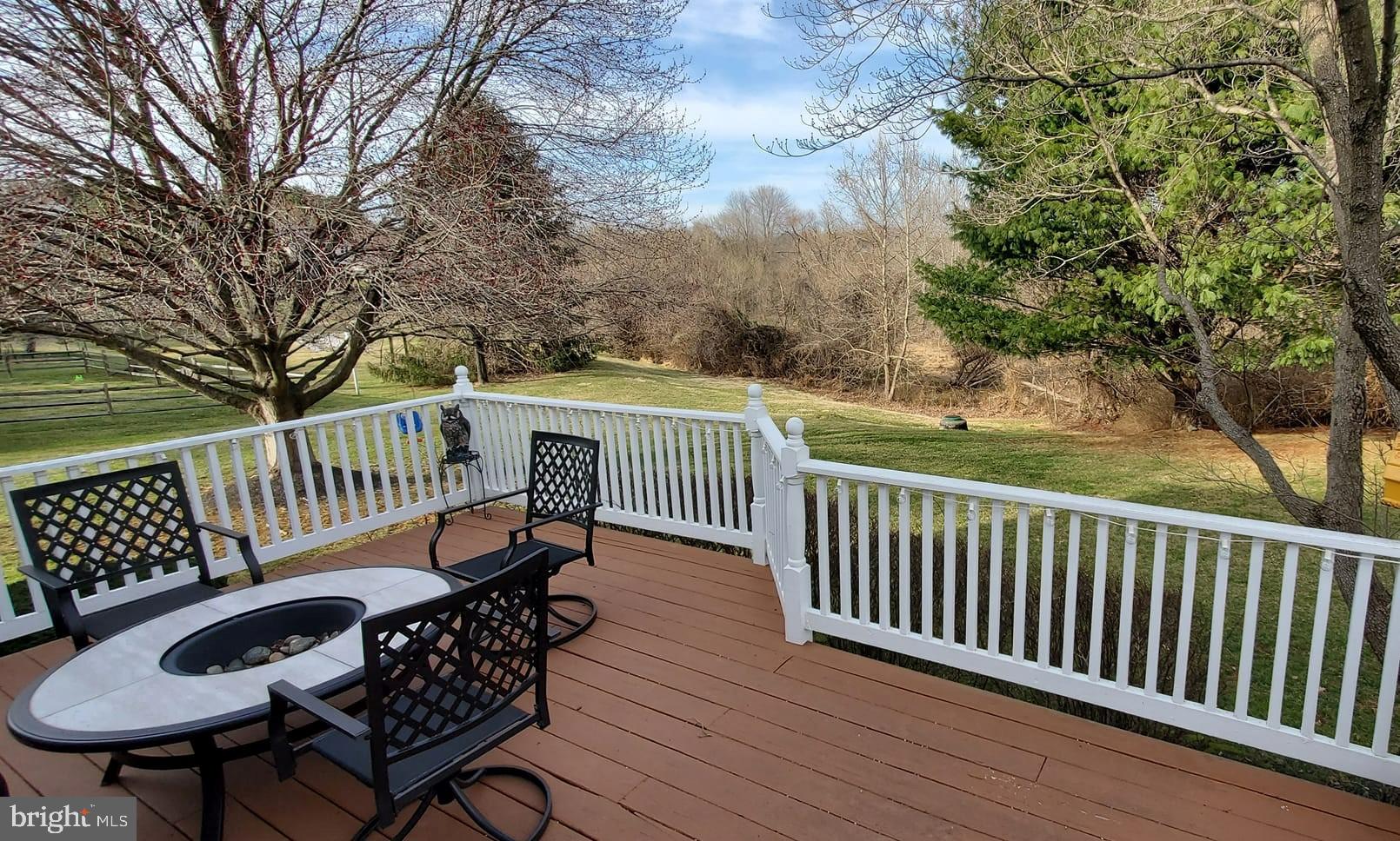 HAMPTON RIDGE - Residential