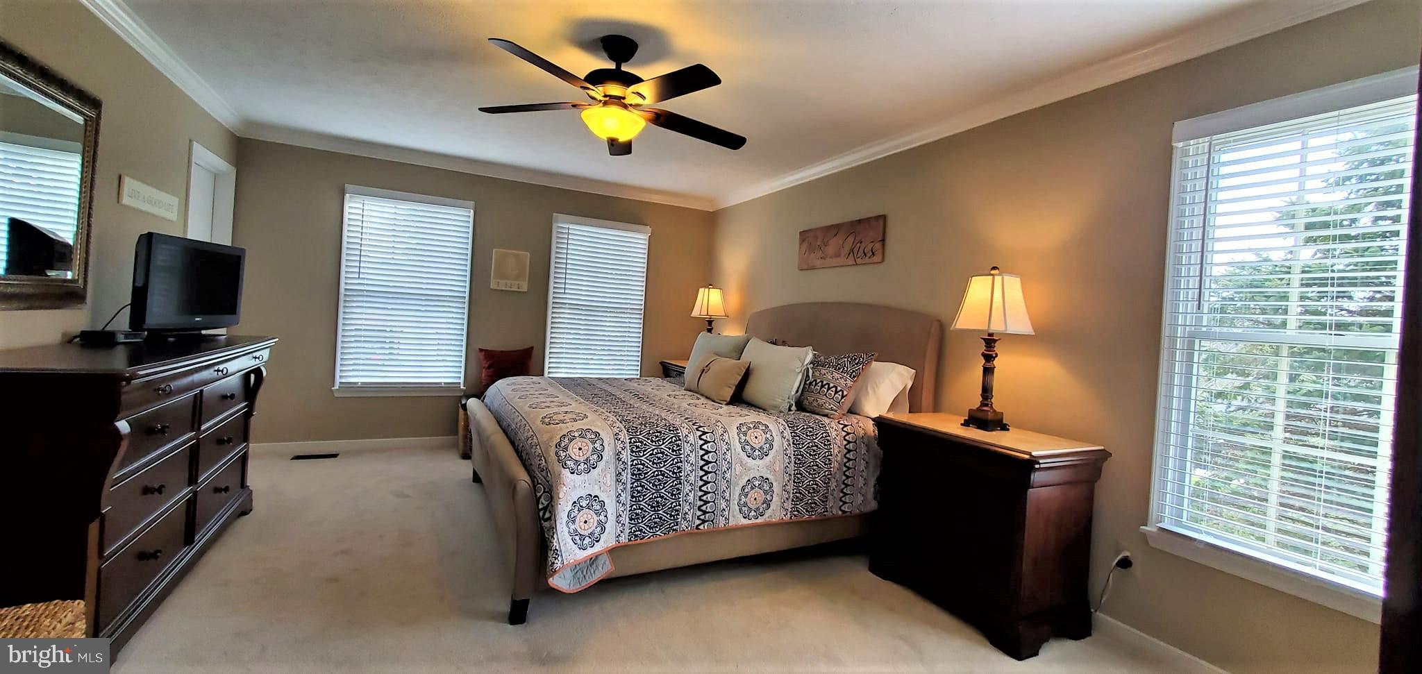 HAMPTON RIDGE - Residential