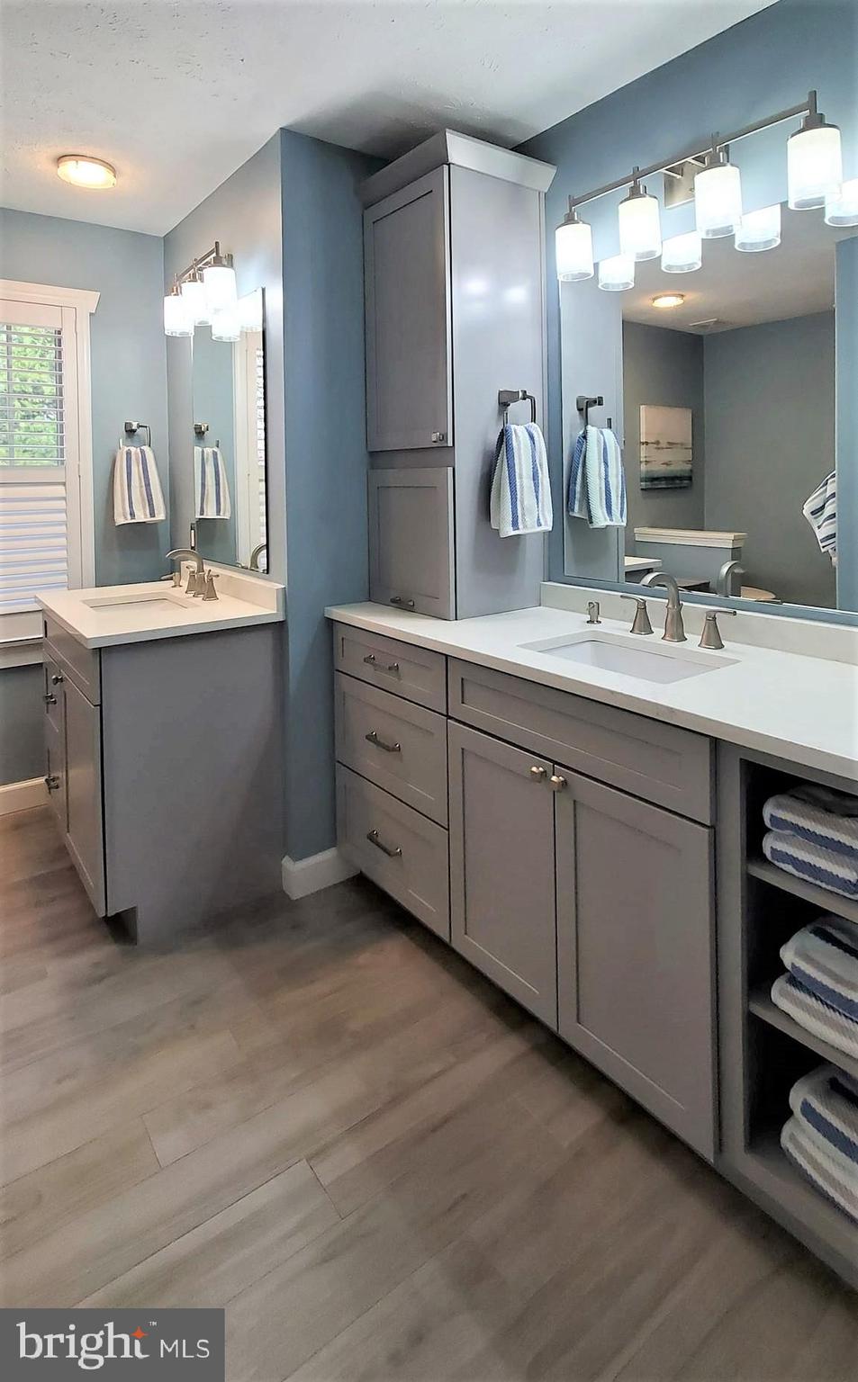 HAMPTON RIDGE - Residential