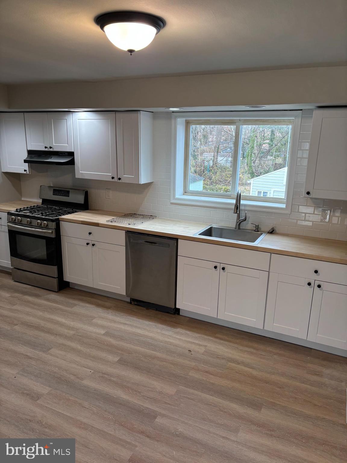 DELMAR VILLAGE - Residential Lease