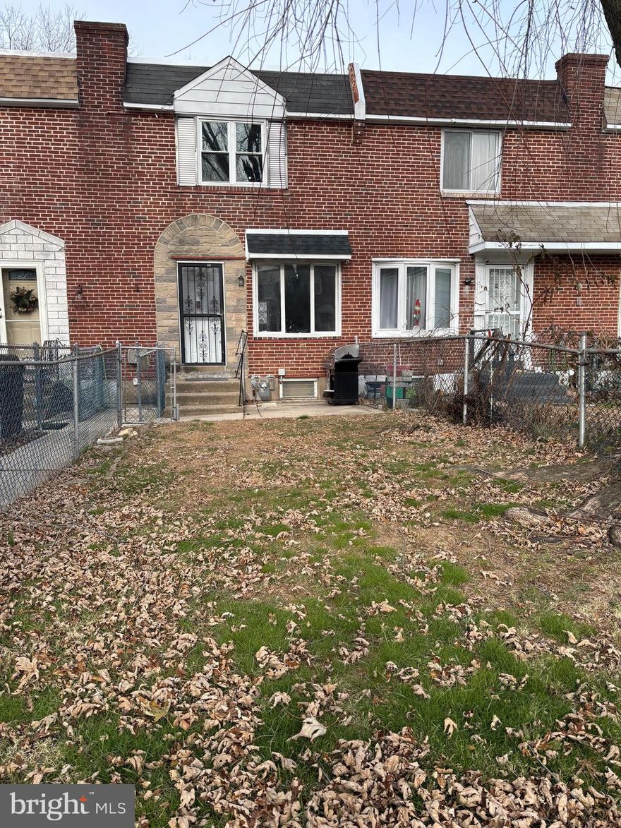 Bright and spacious freshly painted townhouse has open first floor with large kitchen and new flooring. Upstairs has 3 bedrooms and updated bath. Also features garage and fenced front yard.