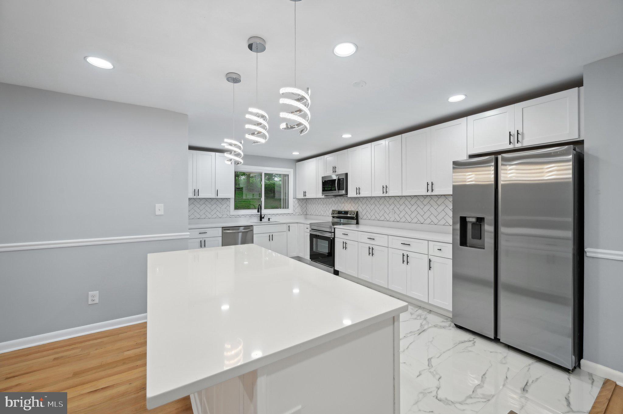 VALLEY HILLS - Residential