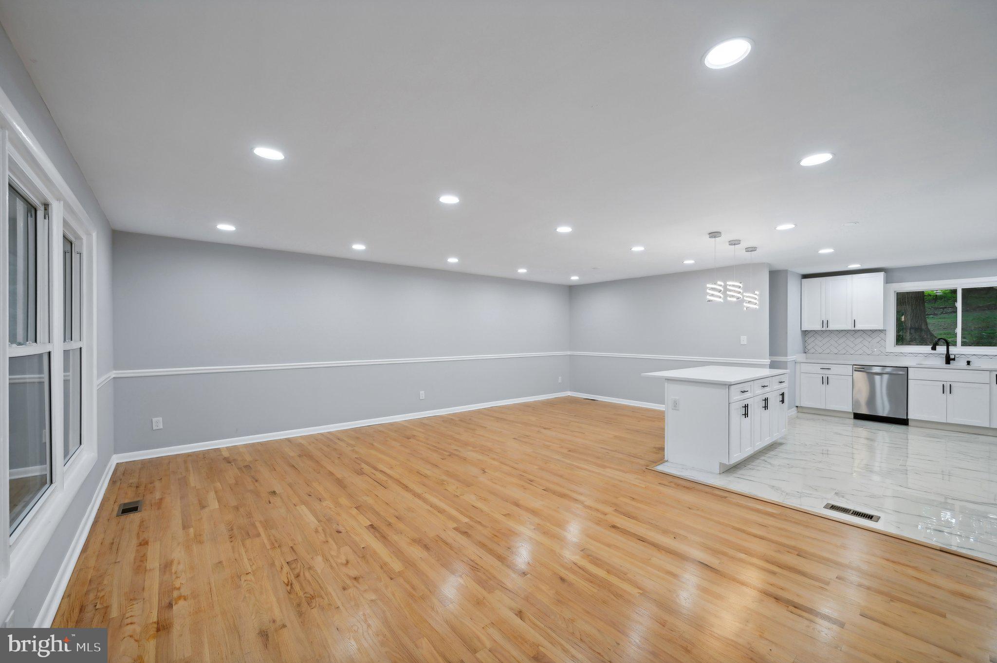 VALLEY HILLS - Residential