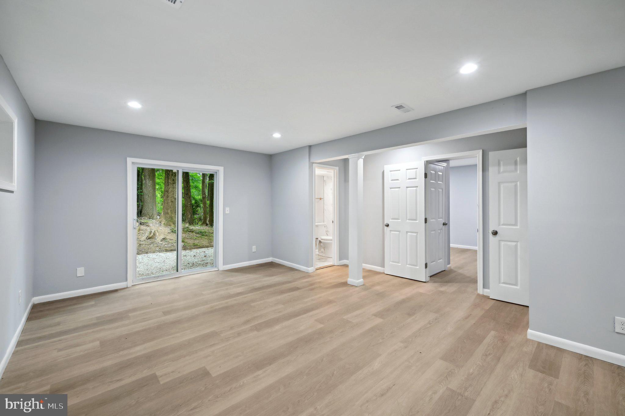 VALLEY HILLS - Residential