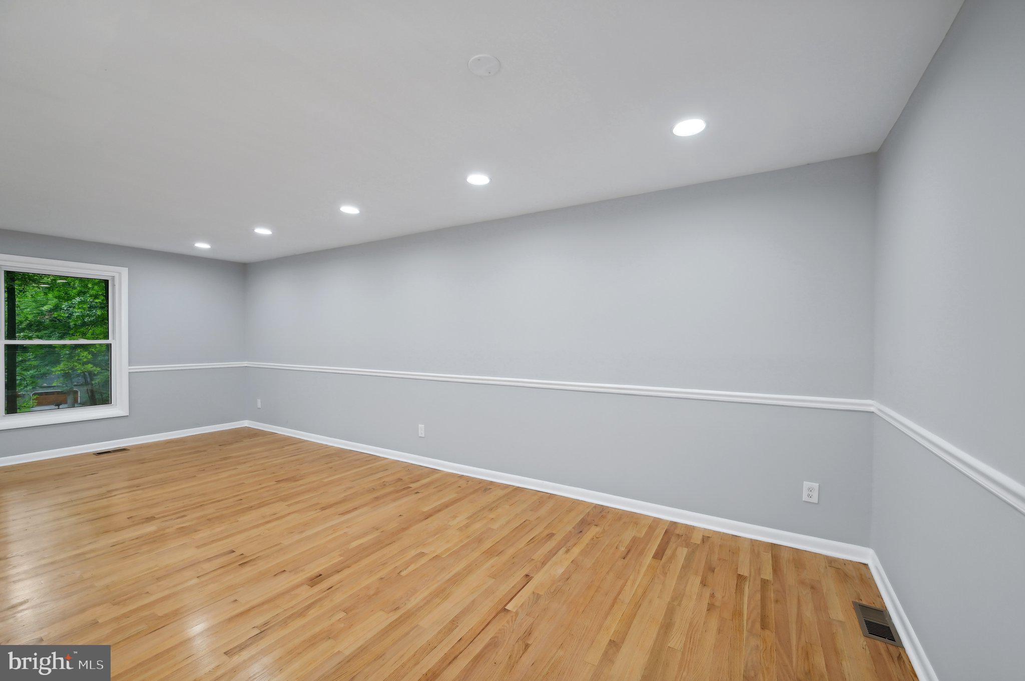 VALLEY HILLS - Residential