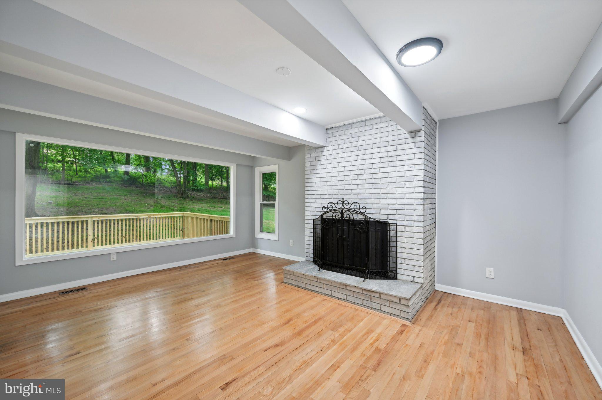 VALLEY HILLS - Residential