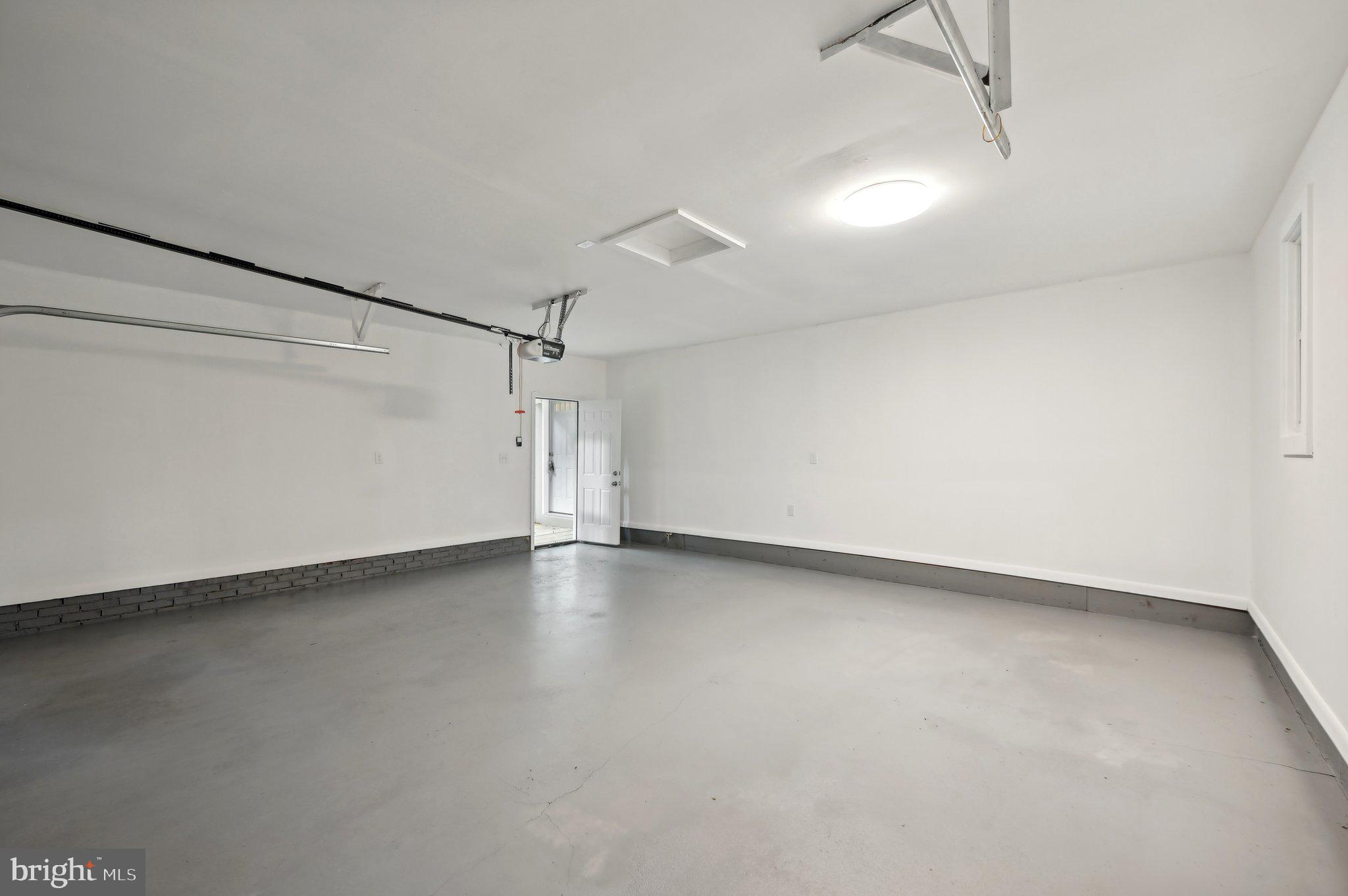 VALLEY HILLS - Residential