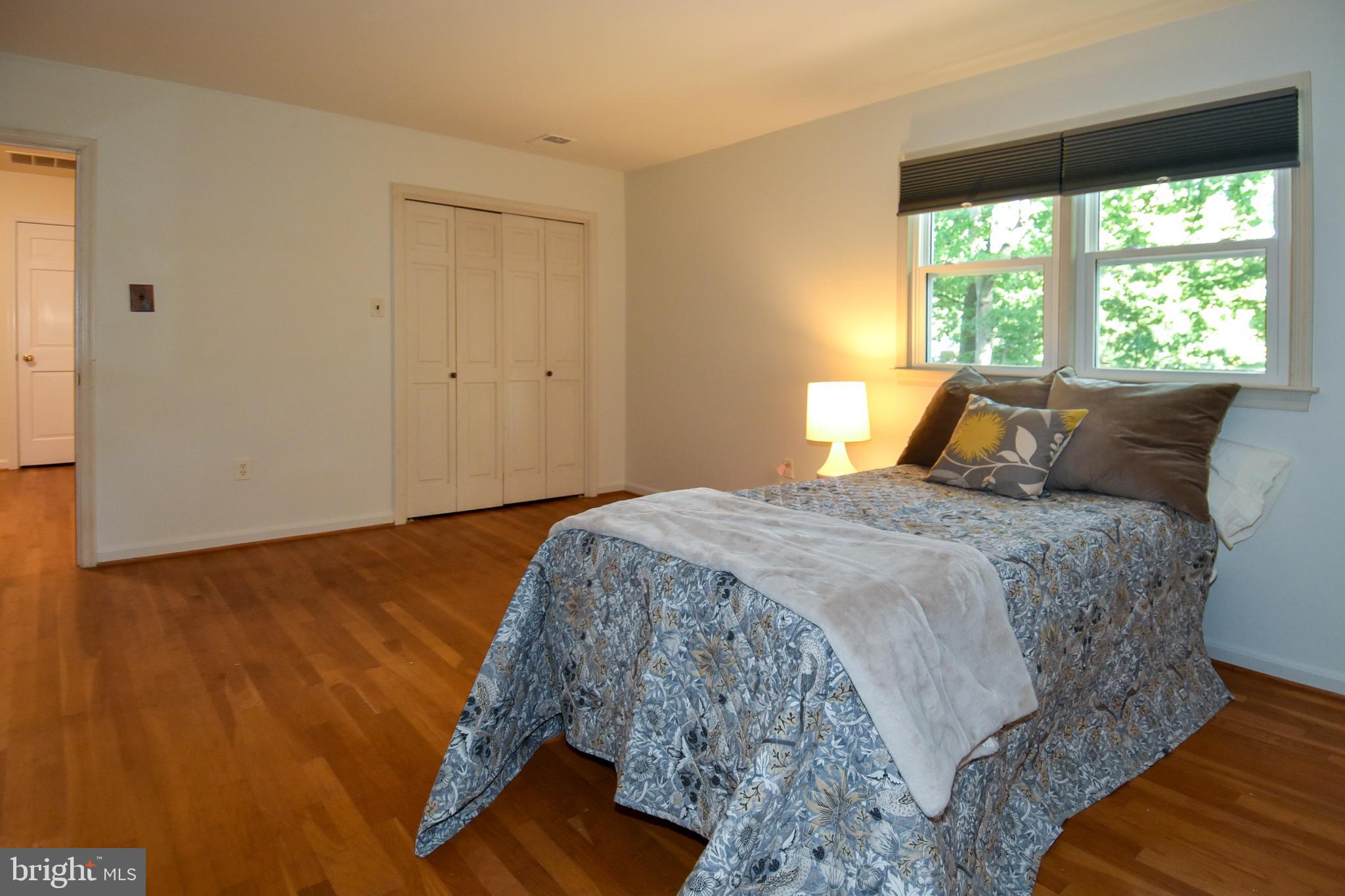 WHITE OAKS - Residential