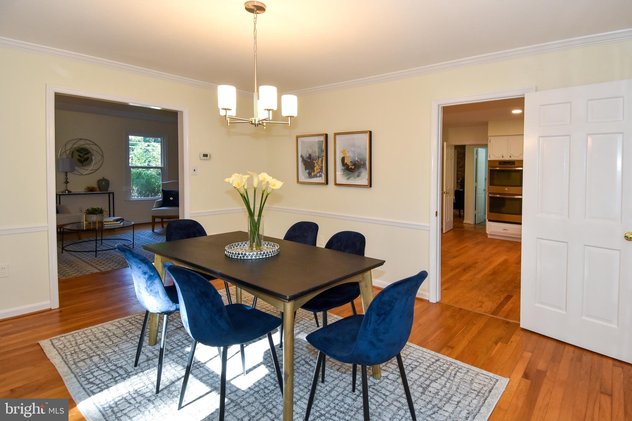 WHITE OAKS - Residential