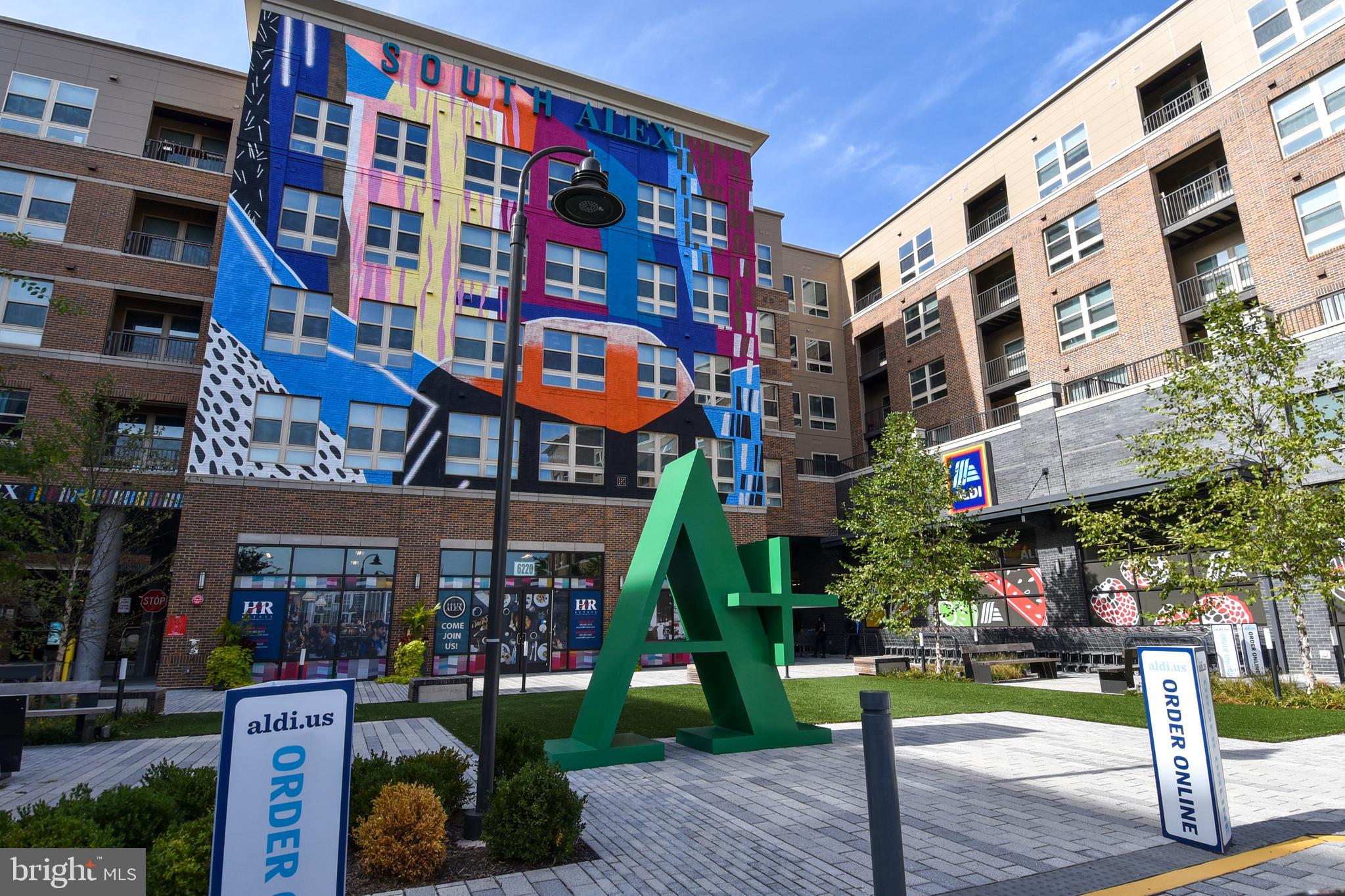 WHITE OAKS - Residential