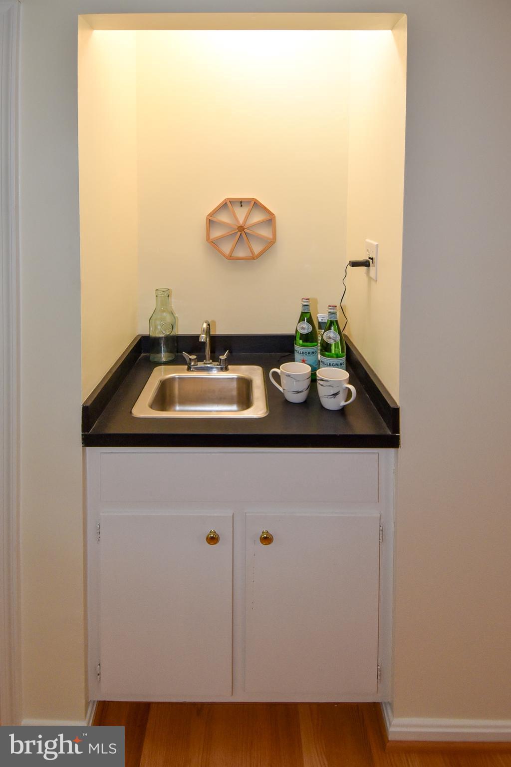 WHITE OAKS - Residential