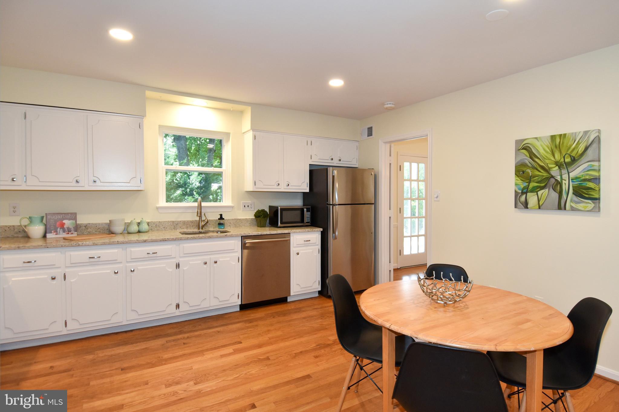 WHITE OAKS - Residential