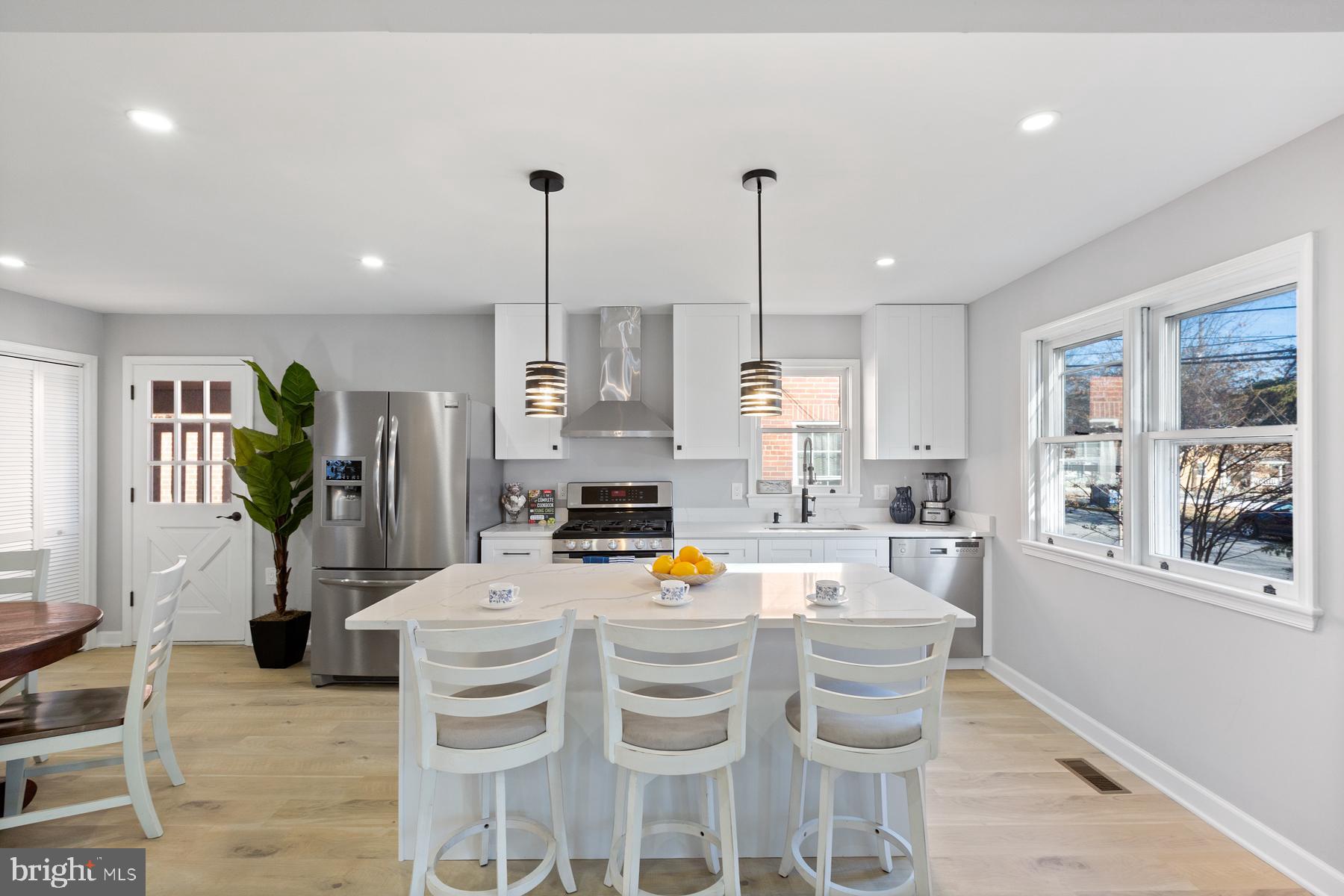 BRENTWOOD - Residential