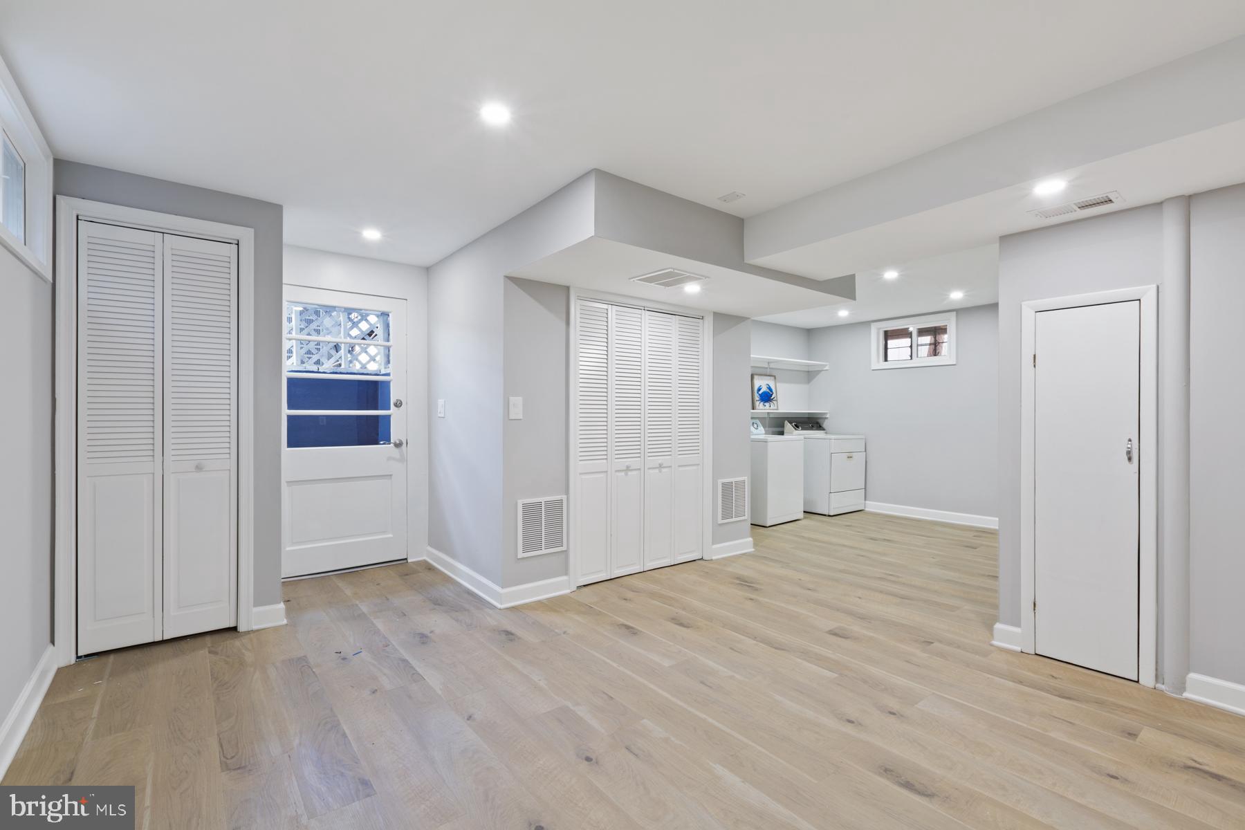 BRENTWOOD - Residential