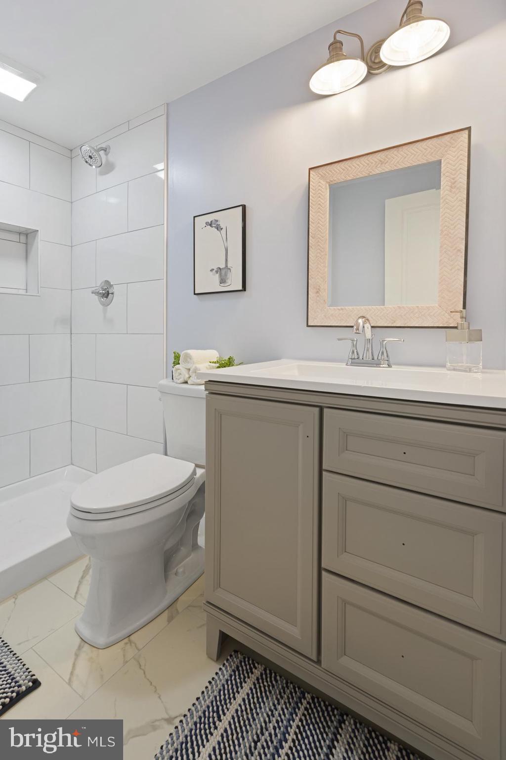 BRENTWOOD - Residential