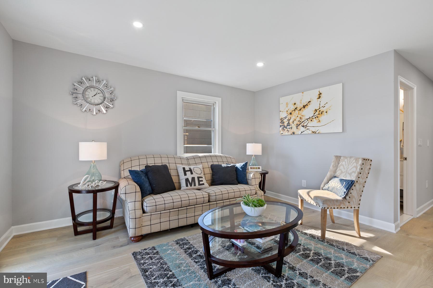 BRENTWOOD - Residential