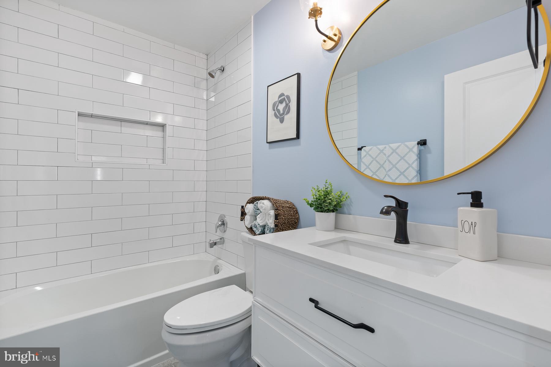 BRENTWOOD - Residential