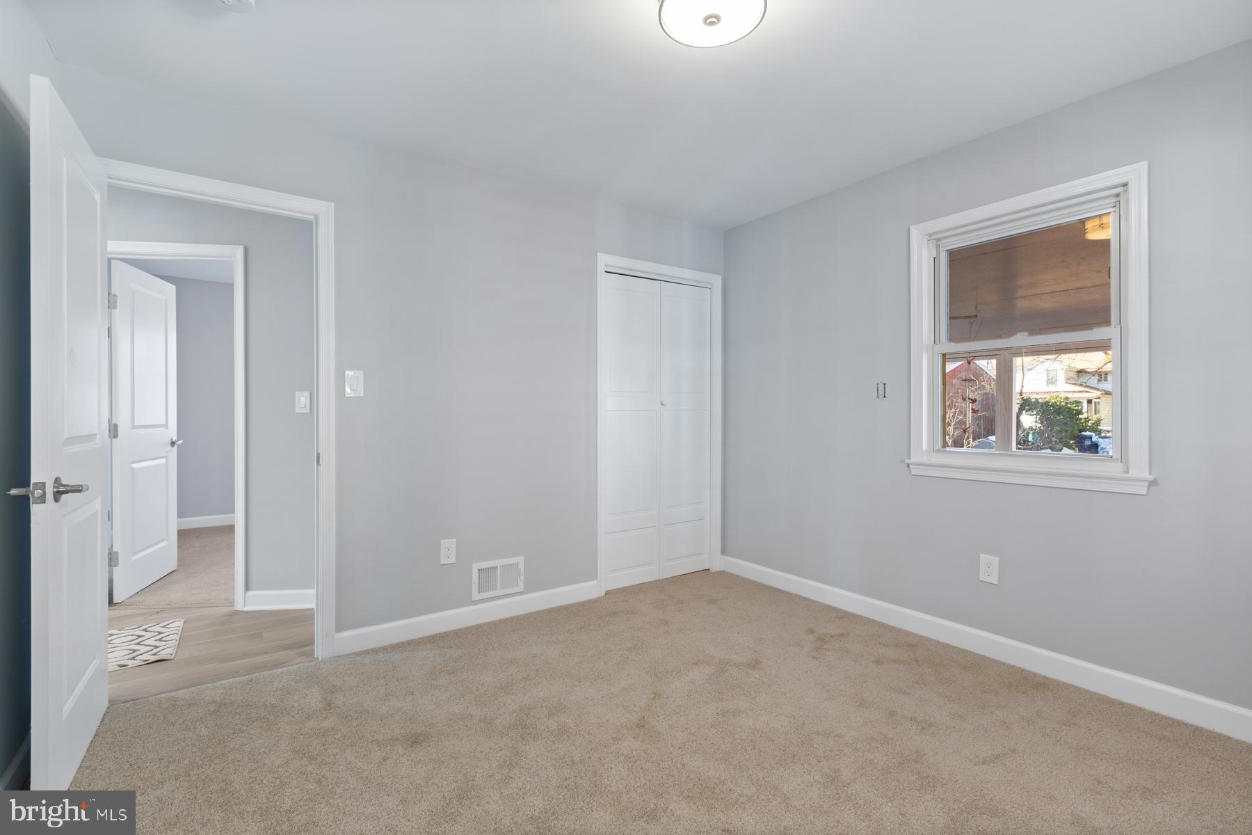 BRENTWOOD - Residential