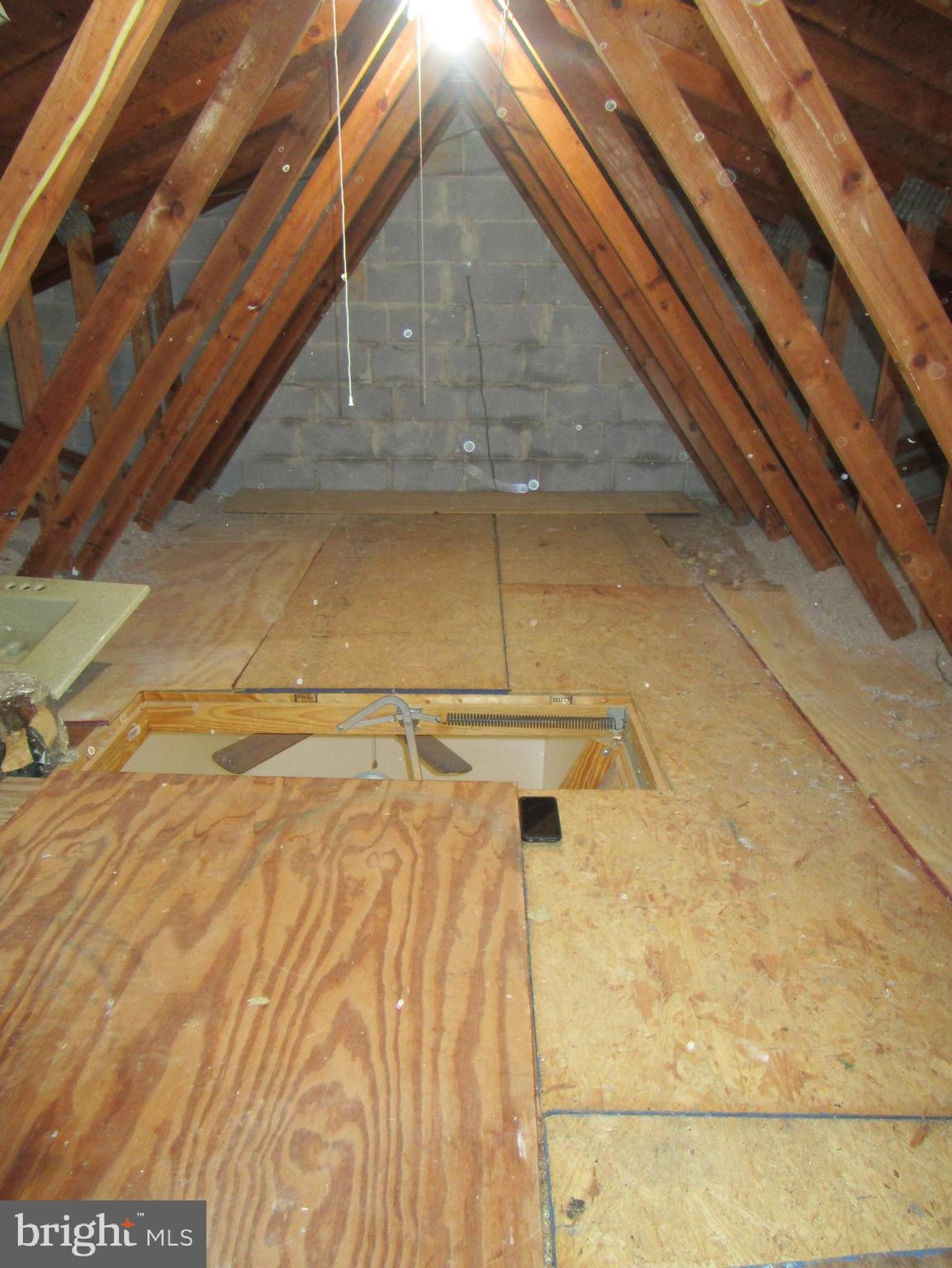 CIPRIANO WOODS - Residential