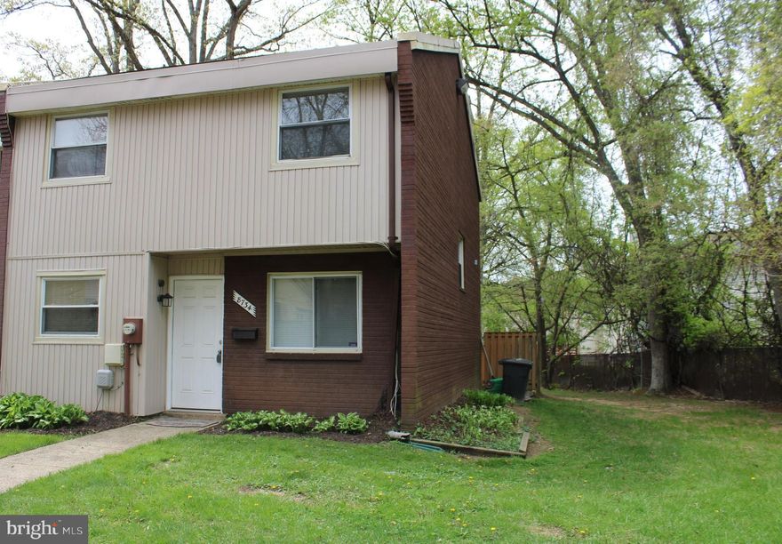 Completely renovated!!   Move in ready!!  HOA fee only $66/month!!    Freshly painted interior, brand new carpet upstairs + LVP on the main level!    3 updated bathrooms!!   1426 square feet   BIG end unit townhouse!!  New CAC,  Newer windows, roof + siding!!   Level, fenced backyard with patio + storage shed!!   Separate dining room!!   Great parking!!   Backs to open space/ green space!!      Spacious attic for storage with pull down steps!!  Roosevelt HS district!!