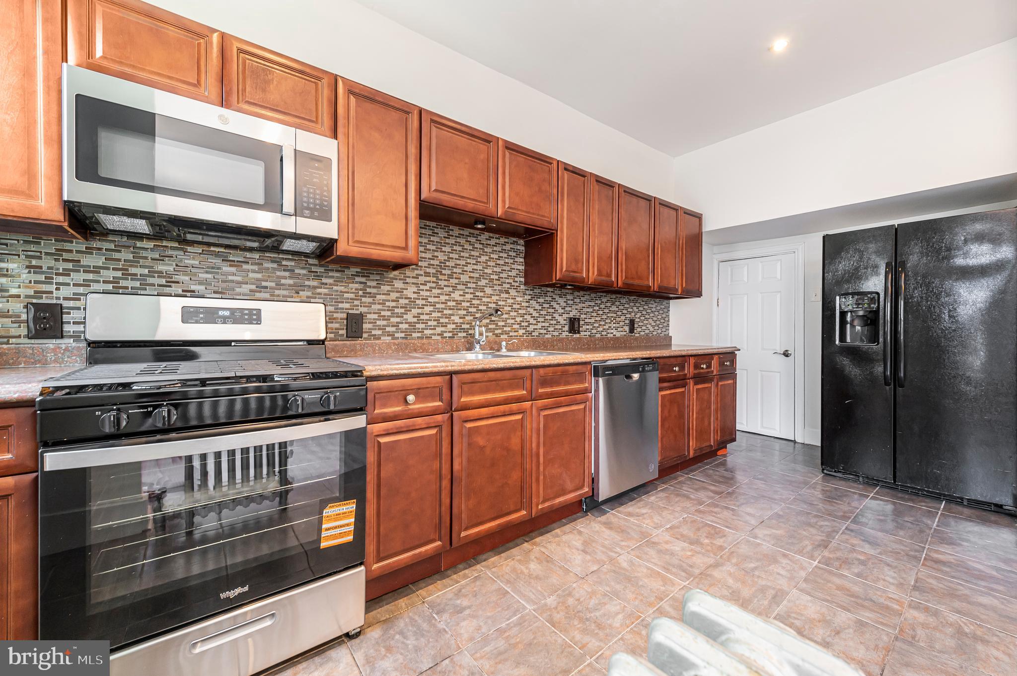 Wonderful 3 bed, 1 Bath home in Philadelphia. Enter the home and be invited by the natural light coming through the windows. Beautiful flooring brings you through the living and dining areas to the Kitchen! Here you have cabinets, plenty of countertop space, and Appliances. Just off of the kitchen through the door access the back yard, perfect for summertime grilling and more. Upstairs on the 2nd floor you will find 3 bedrooms. Easy access to major roadways. The convenience of the location and everything about this home is truly unique, Put this on your List and book your appointment today!!