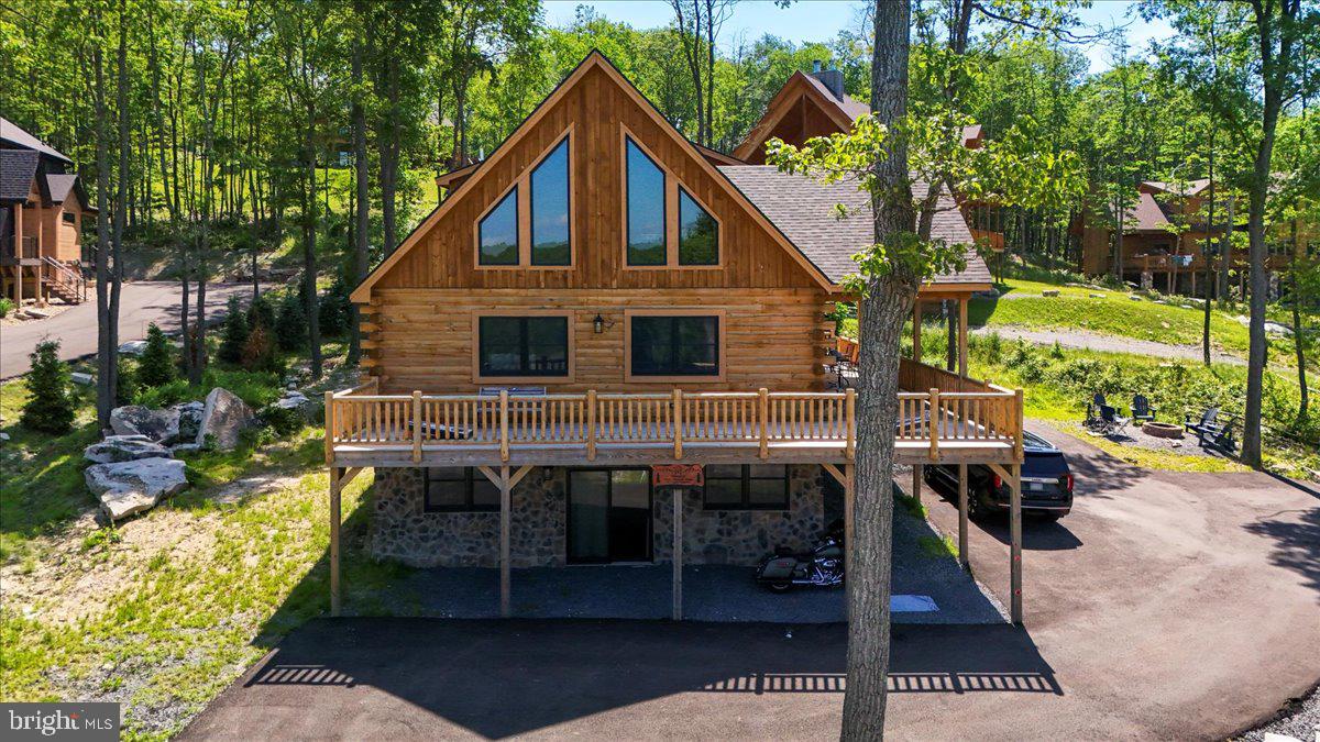 957 N CAMP ROAD