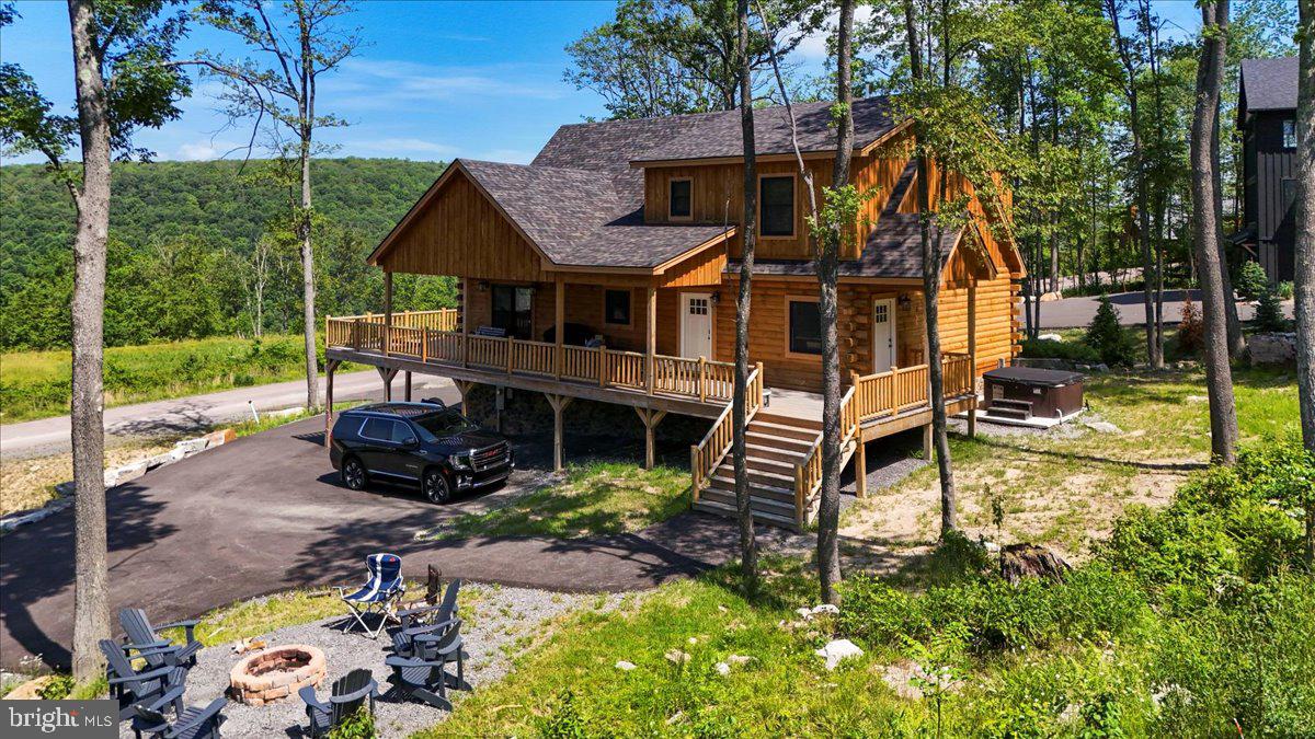 957 N CAMP ROAD