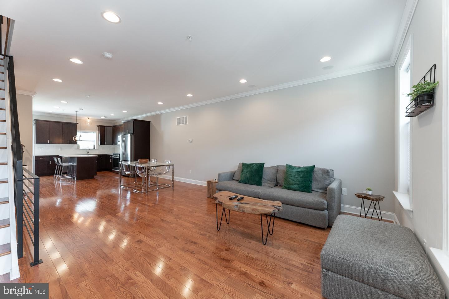 SOUTH KENSINGTON - Residential