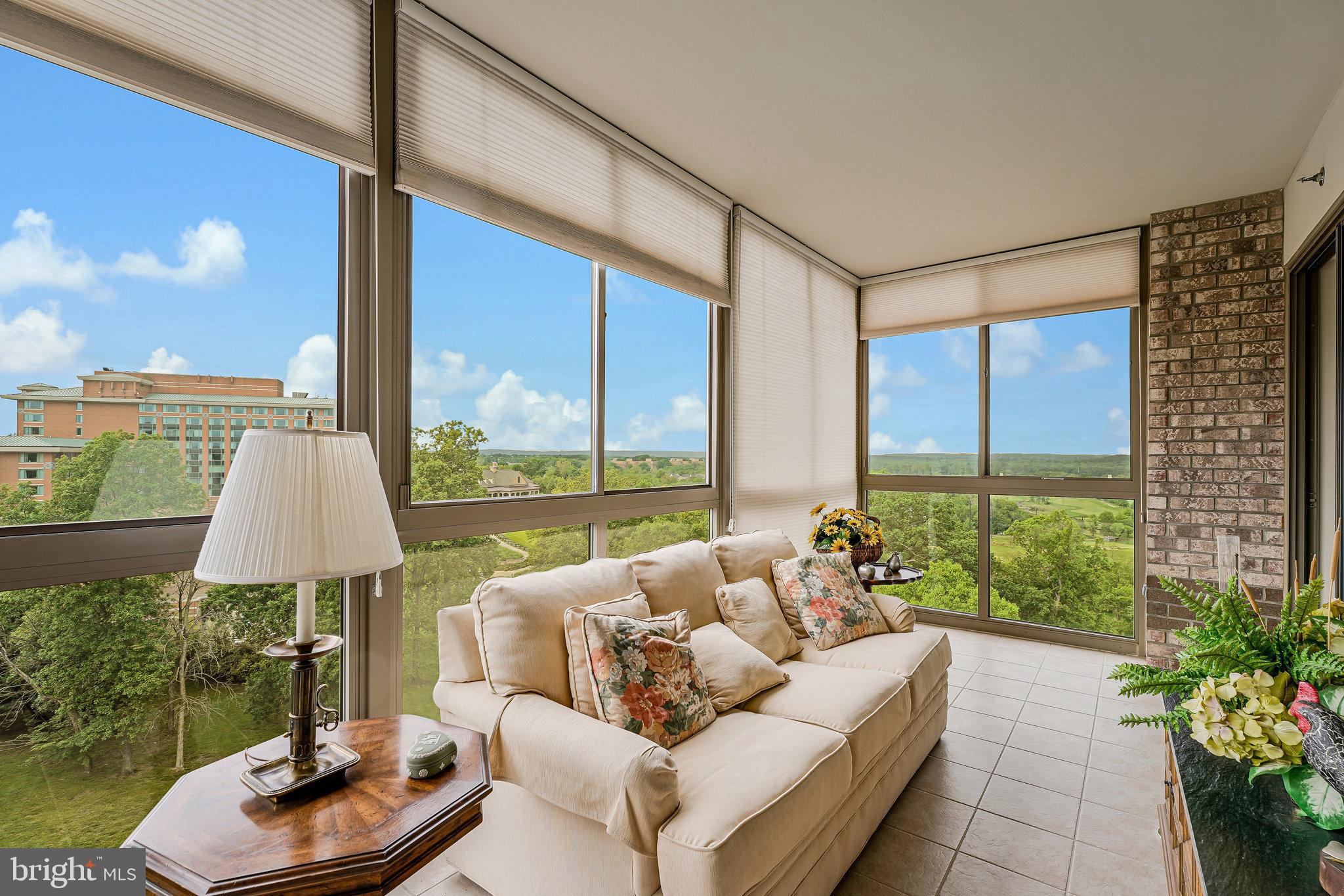 LANSDOWNE - Residential