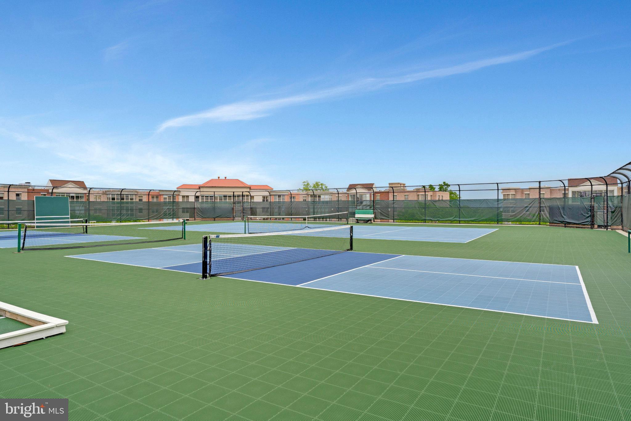 LANSDOWNE - Residential