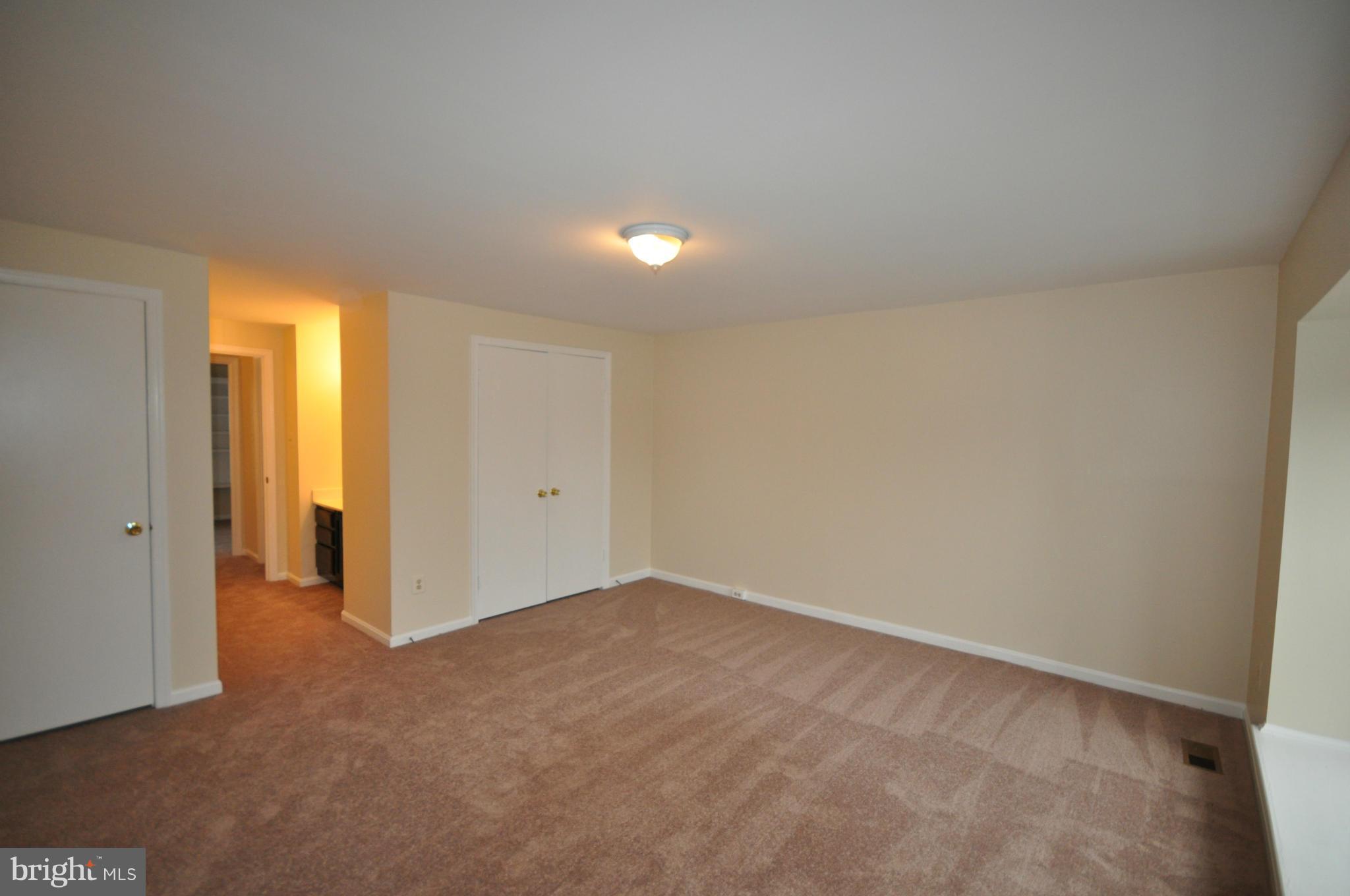 VALLEIGH - Residential Lease