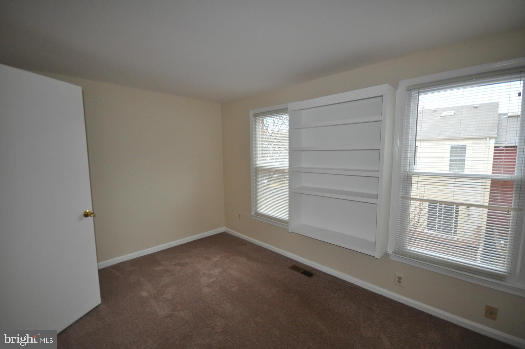 VALLEIGH - Residential Lease